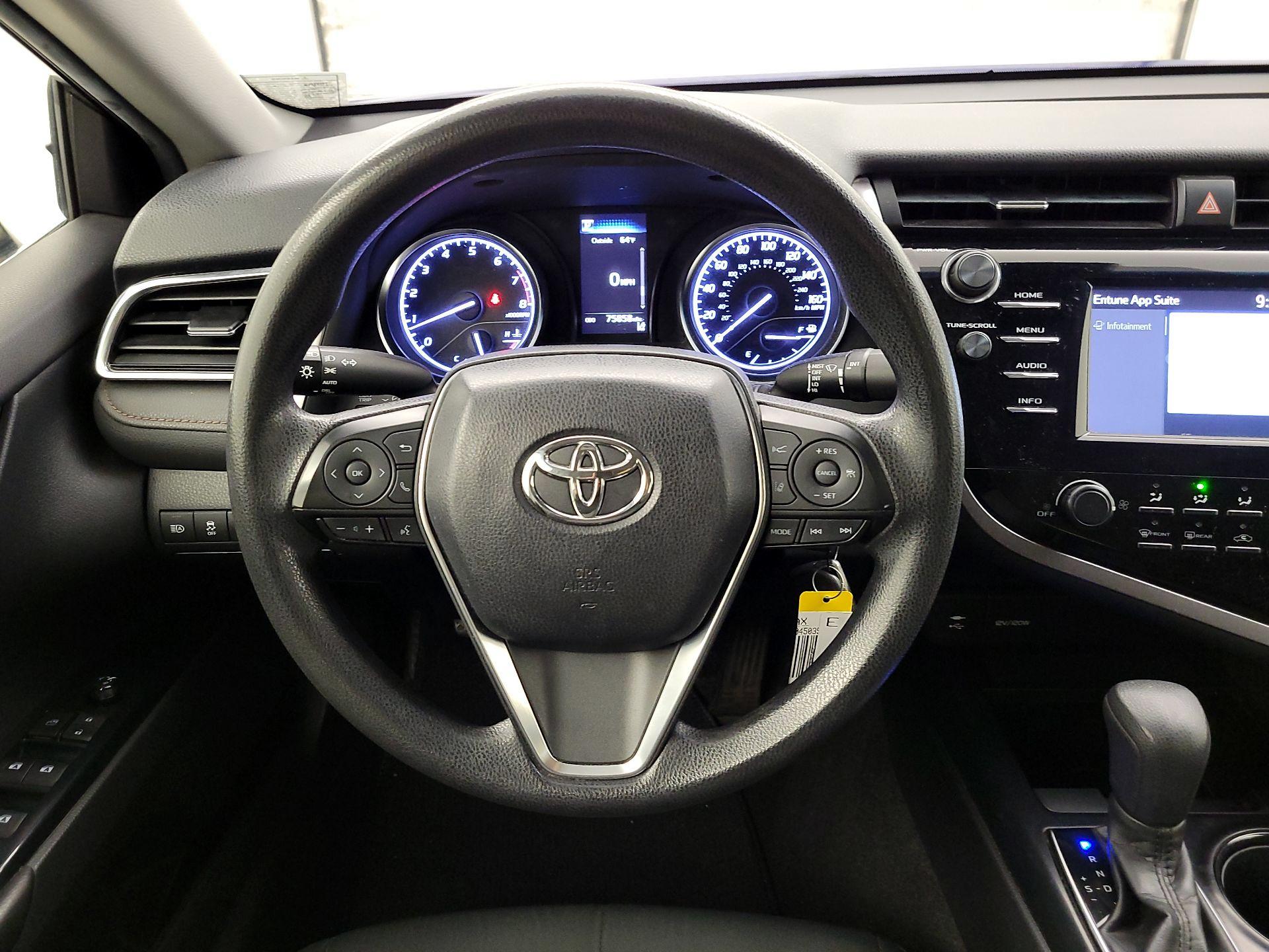 Thumbnail: 2018 Toyota Camry - 10