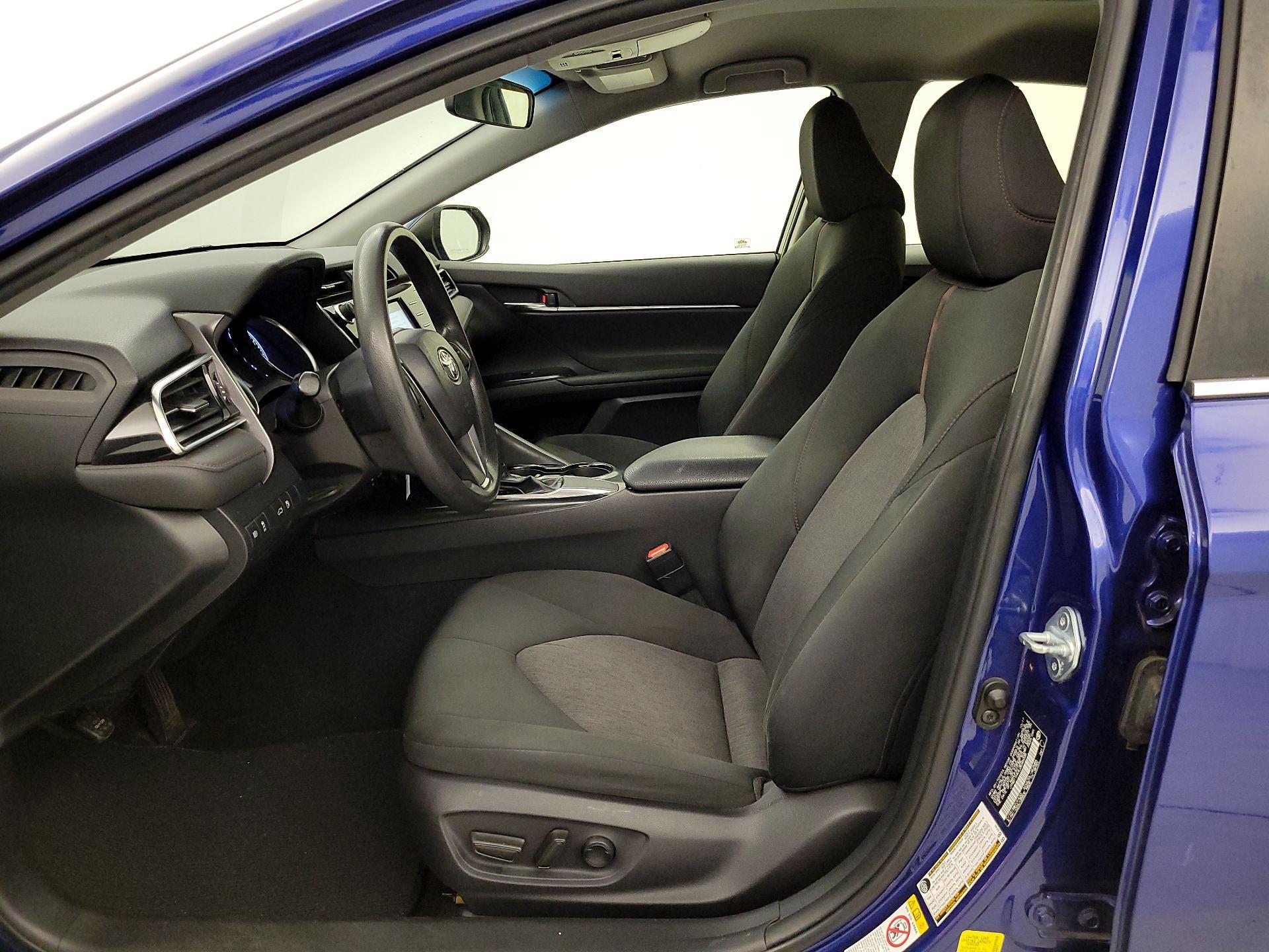 Thumbnail: 2018 Toyota Camry - 11