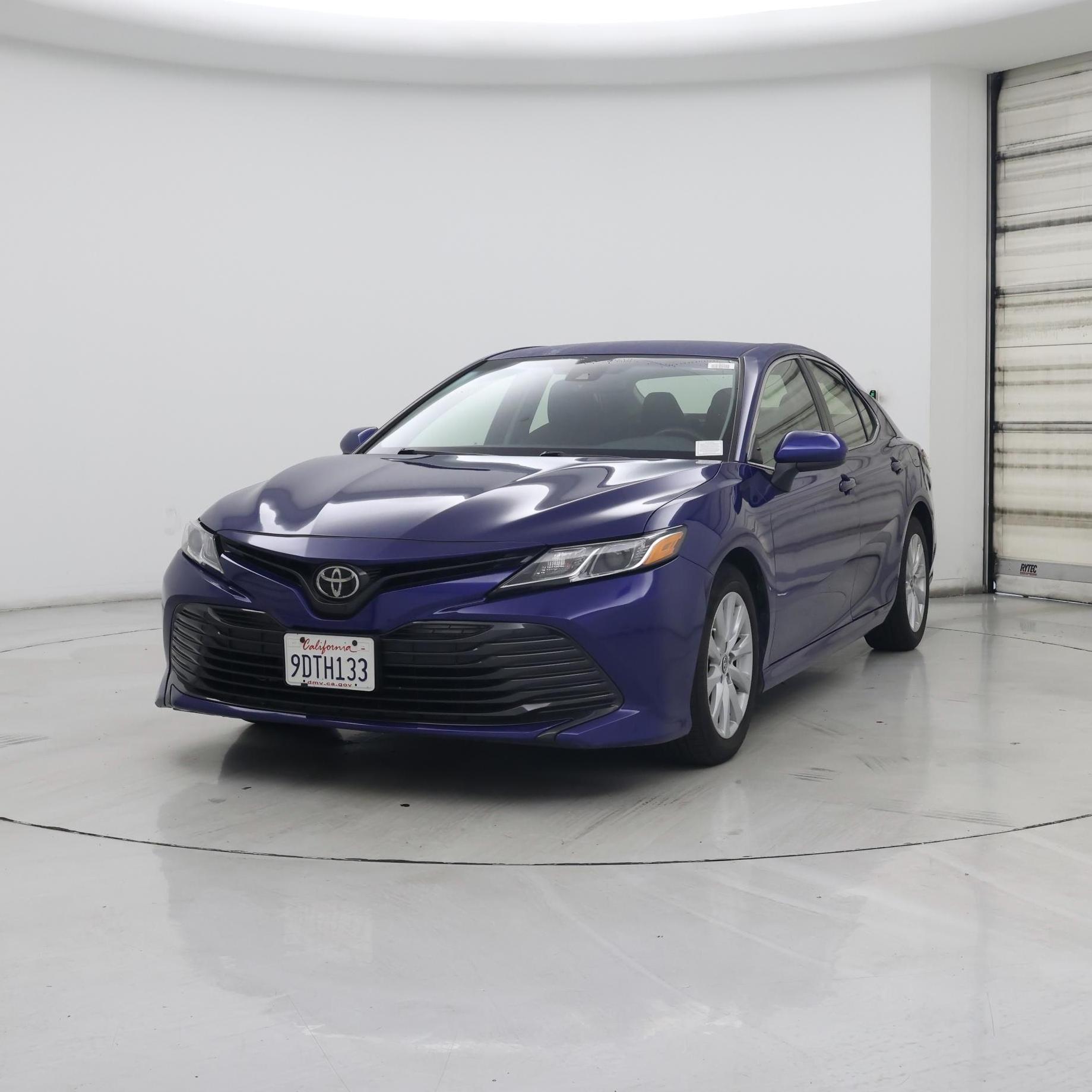 Thumbnail: 2018 Toyota Camry - 4