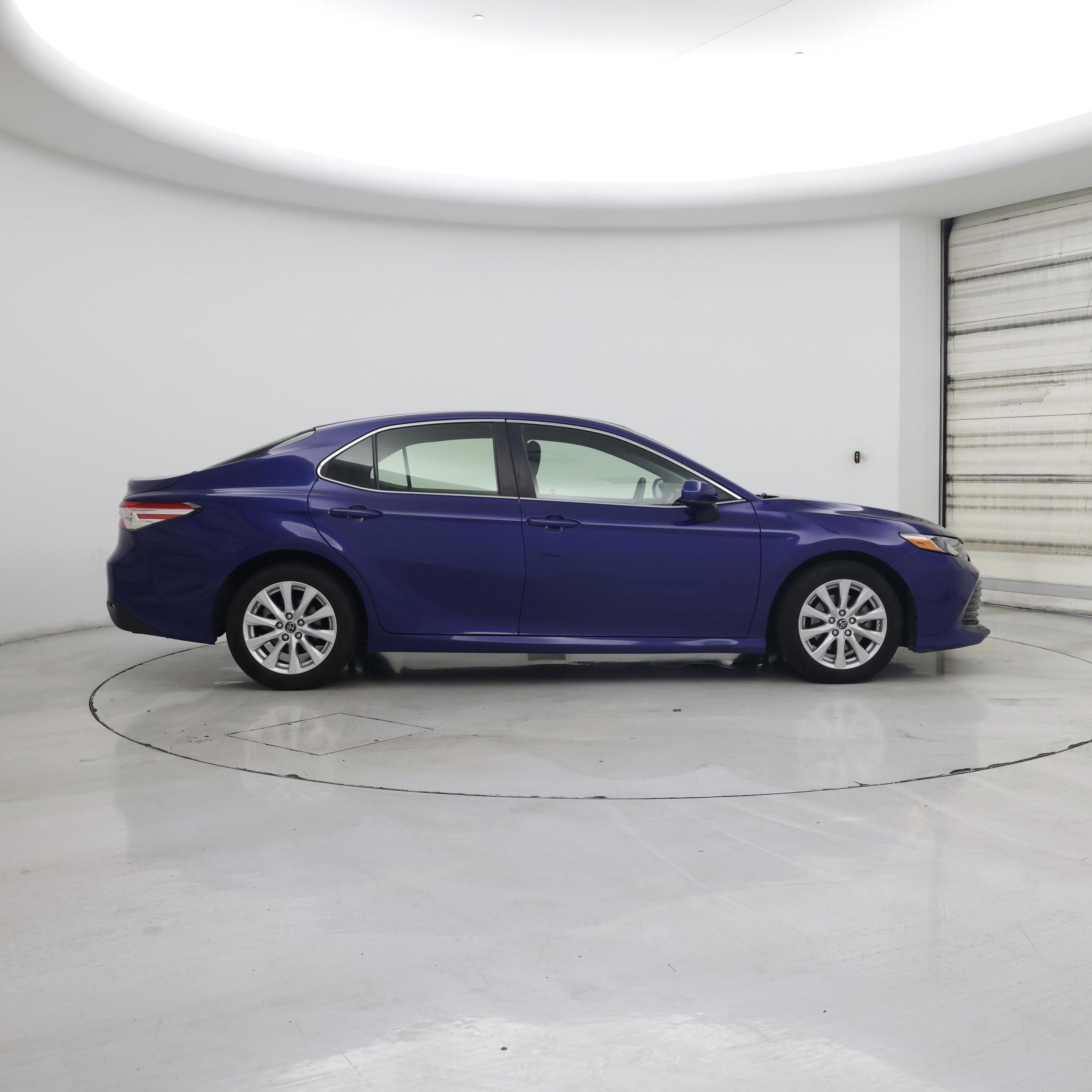 Thumbnail: 2018 Toyota Camry - 7