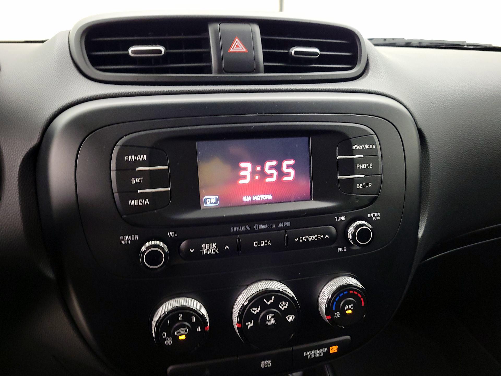 Thumbnail: 2015 Kia Soul - 15