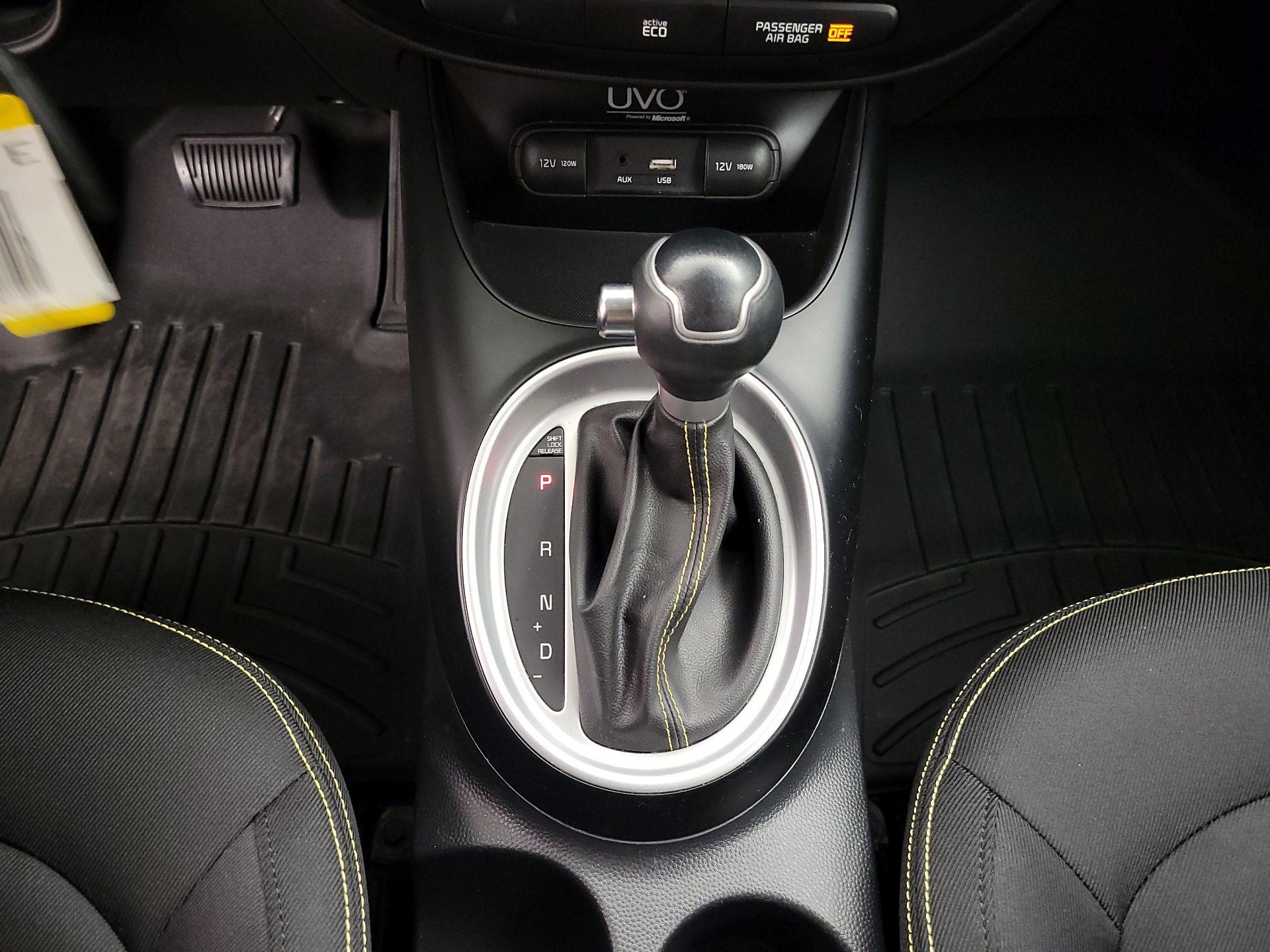 Thumbnail: 2015 Kia Soul - 17