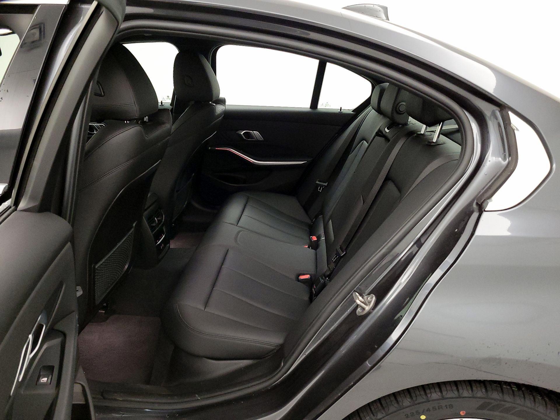 Thumbnail: 2021 BMW 3 Series - 20