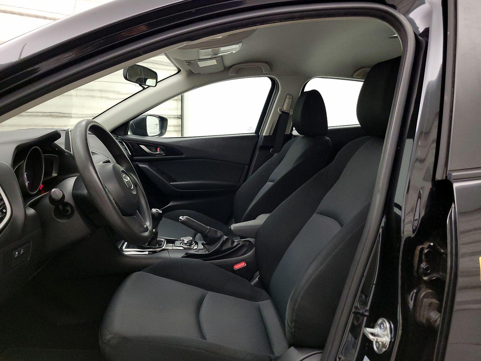 Thumbnail: 2016 Mazda Mazda3 - 11