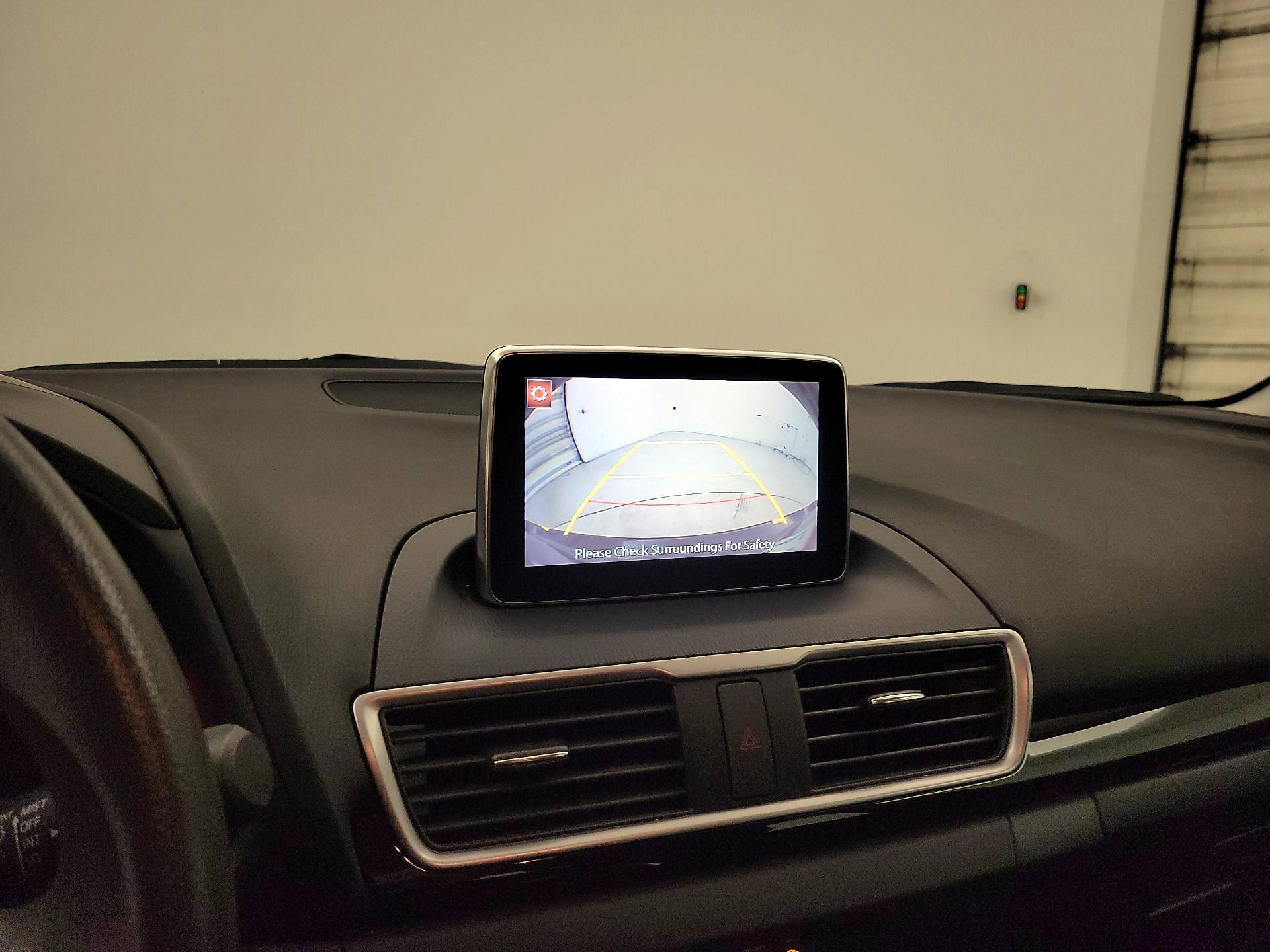 Thumbnail: 2016 Mazda Mazda3 - 15