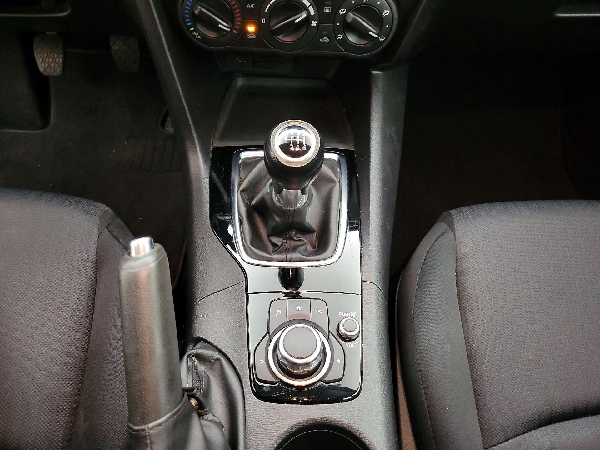 Thumbnail: 2016 Mazda Mazda3 - 18