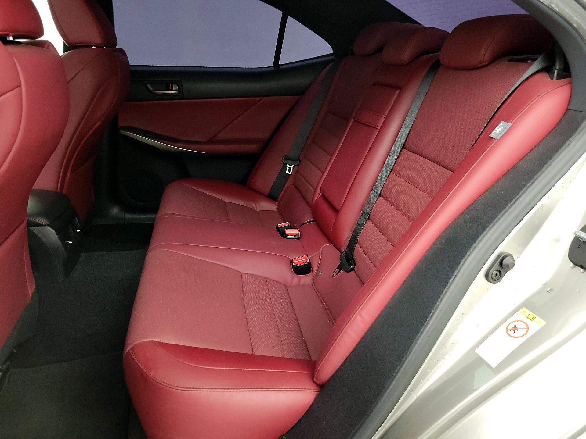 Thumbnail: 2018 Lexus IS - 20