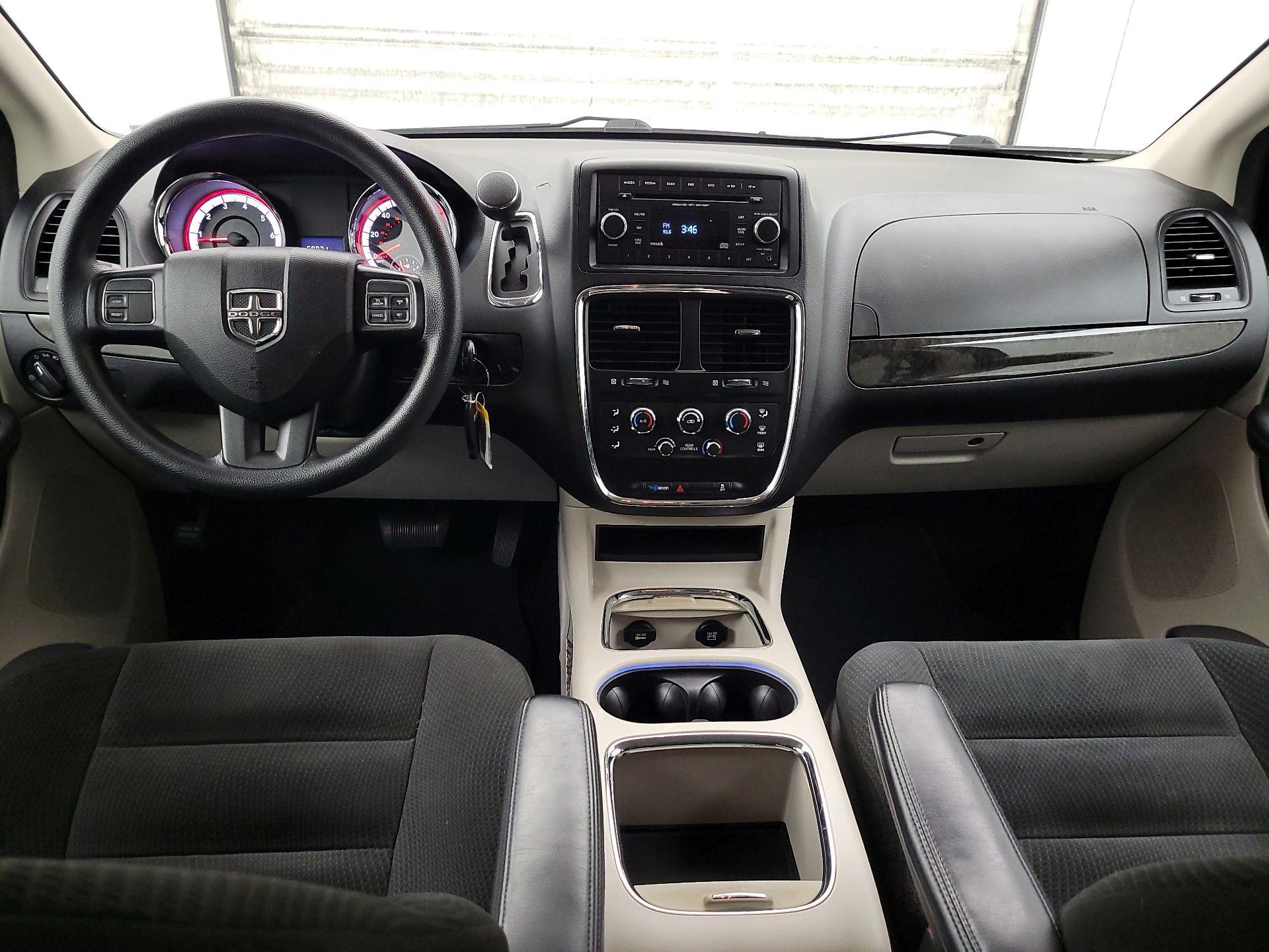 Thumbnail: 2016 Dodge Grand Caravan - 9