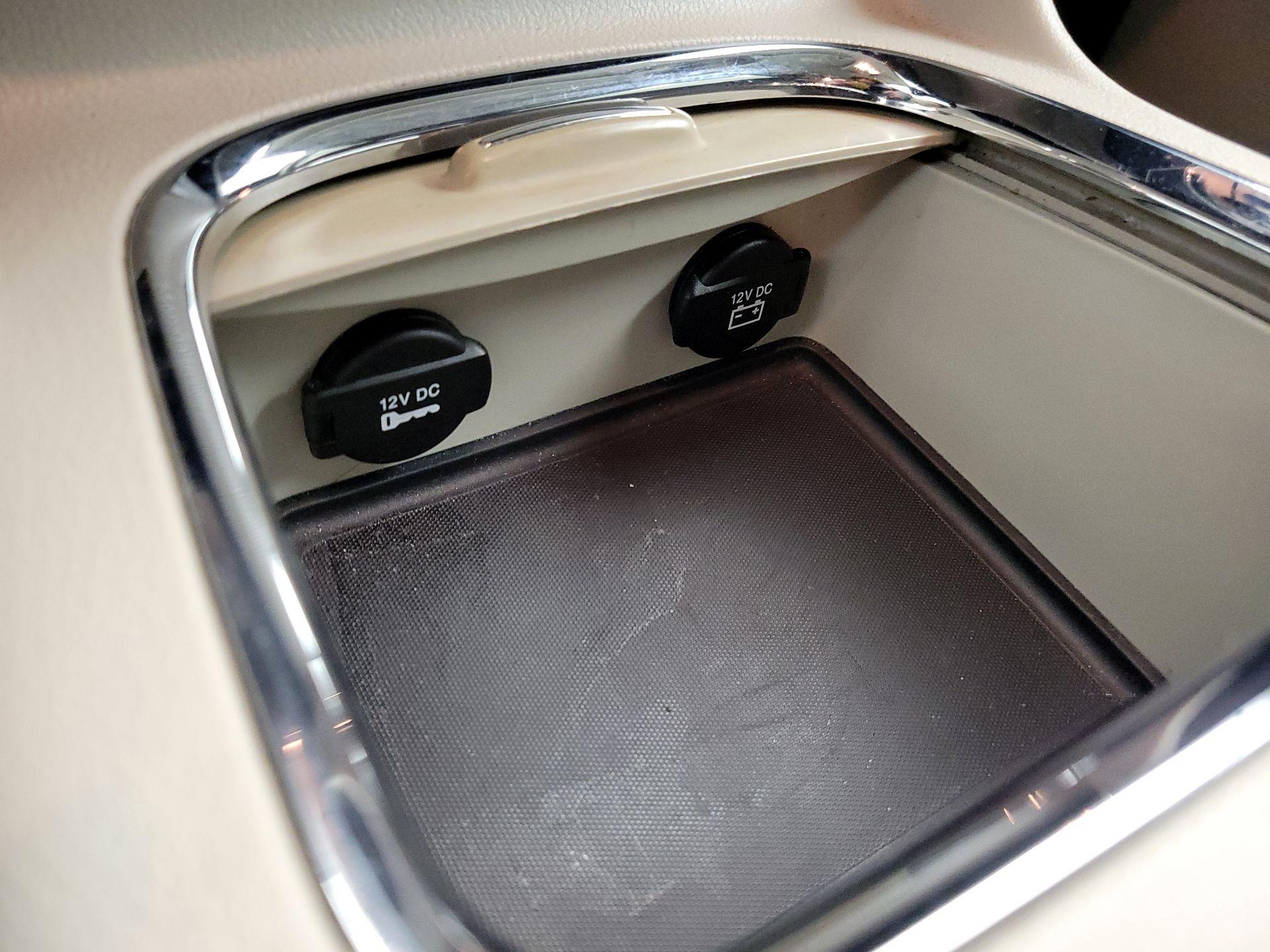 Thumbnail: 2016 Dodge Grand Caravan - 17