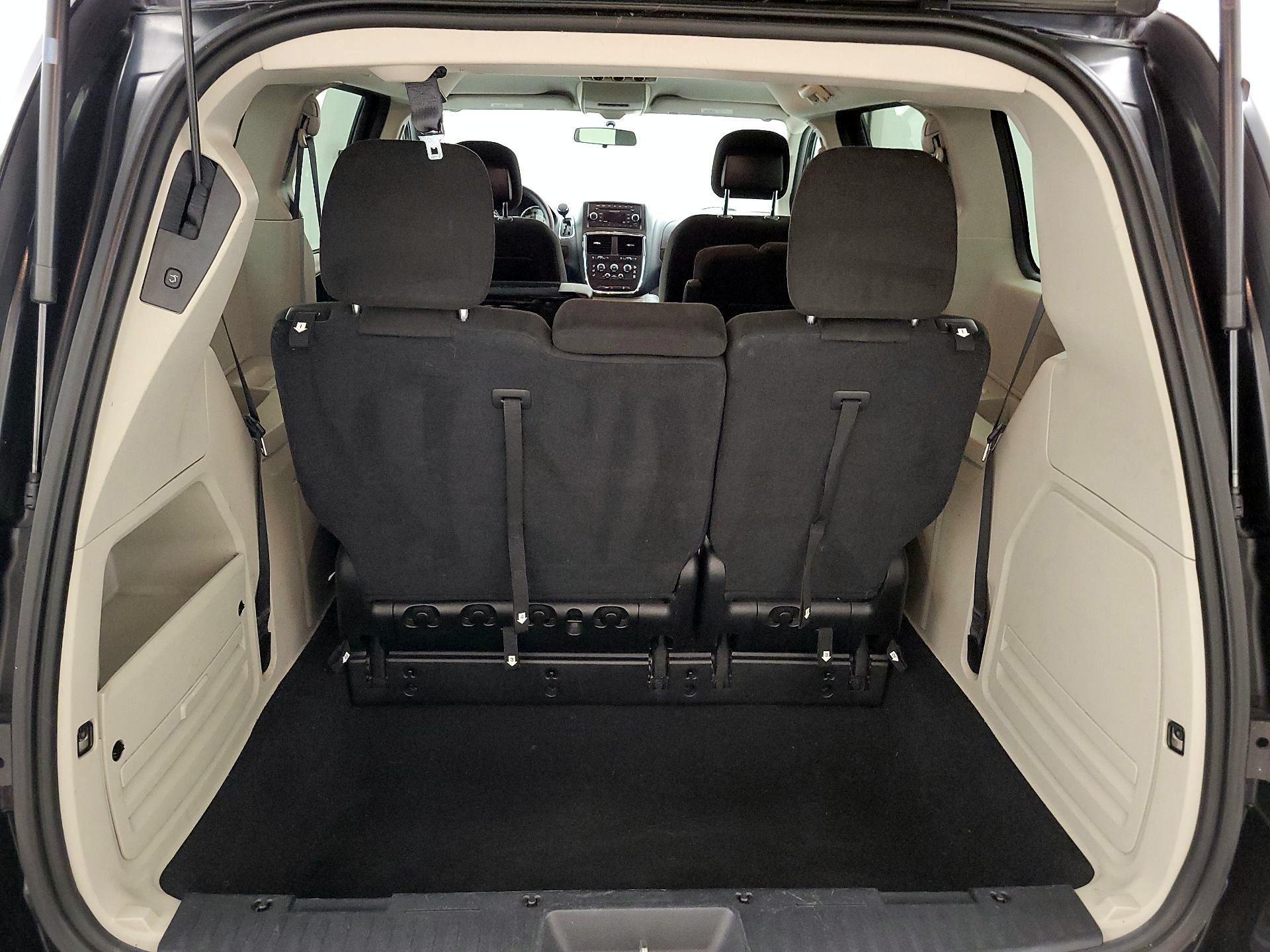 Thumbnail: 2016 Dodge Grand Caravan - 20