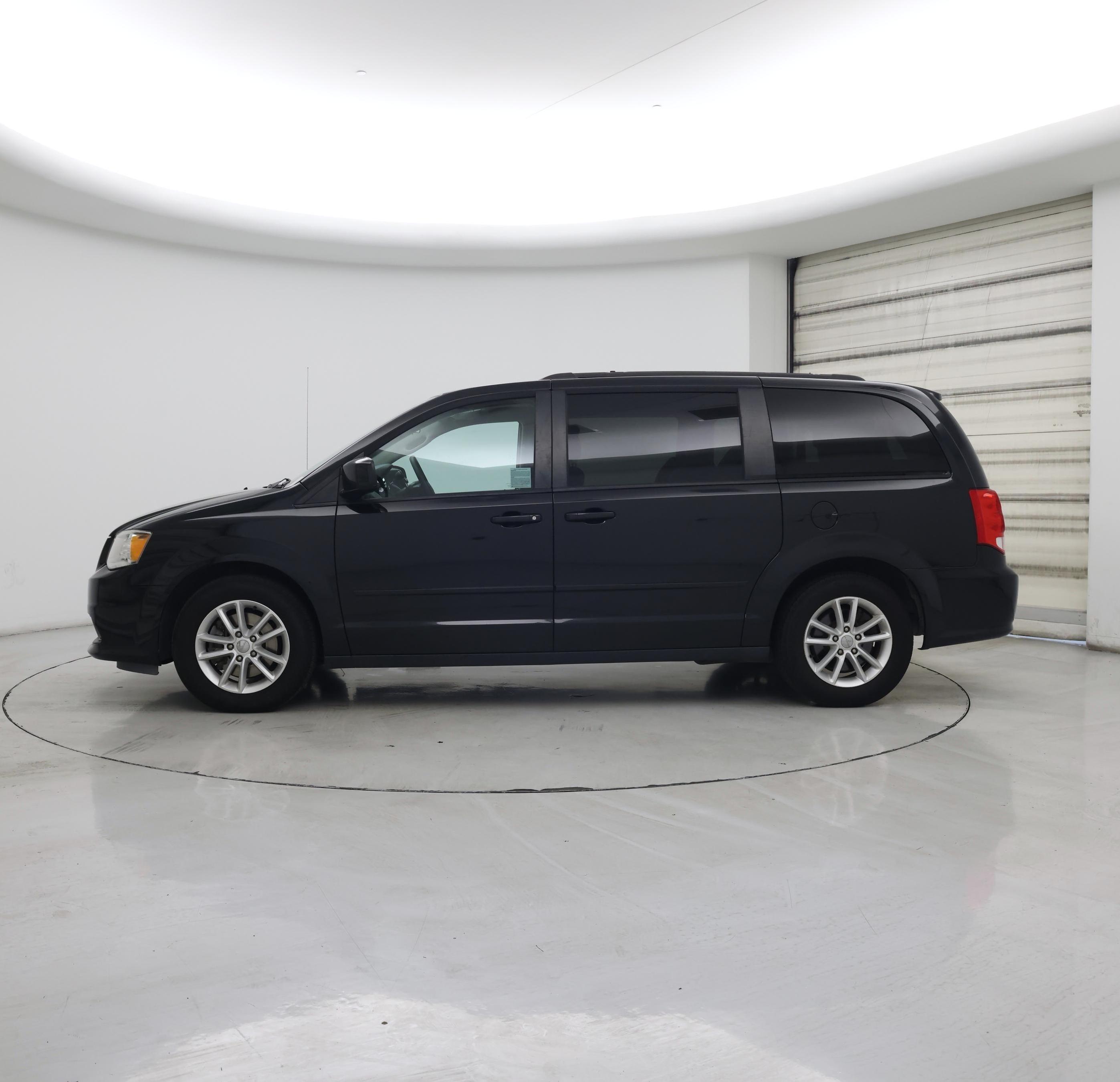 Thumbnail: 2016 Dodge Grand Caravan - 3