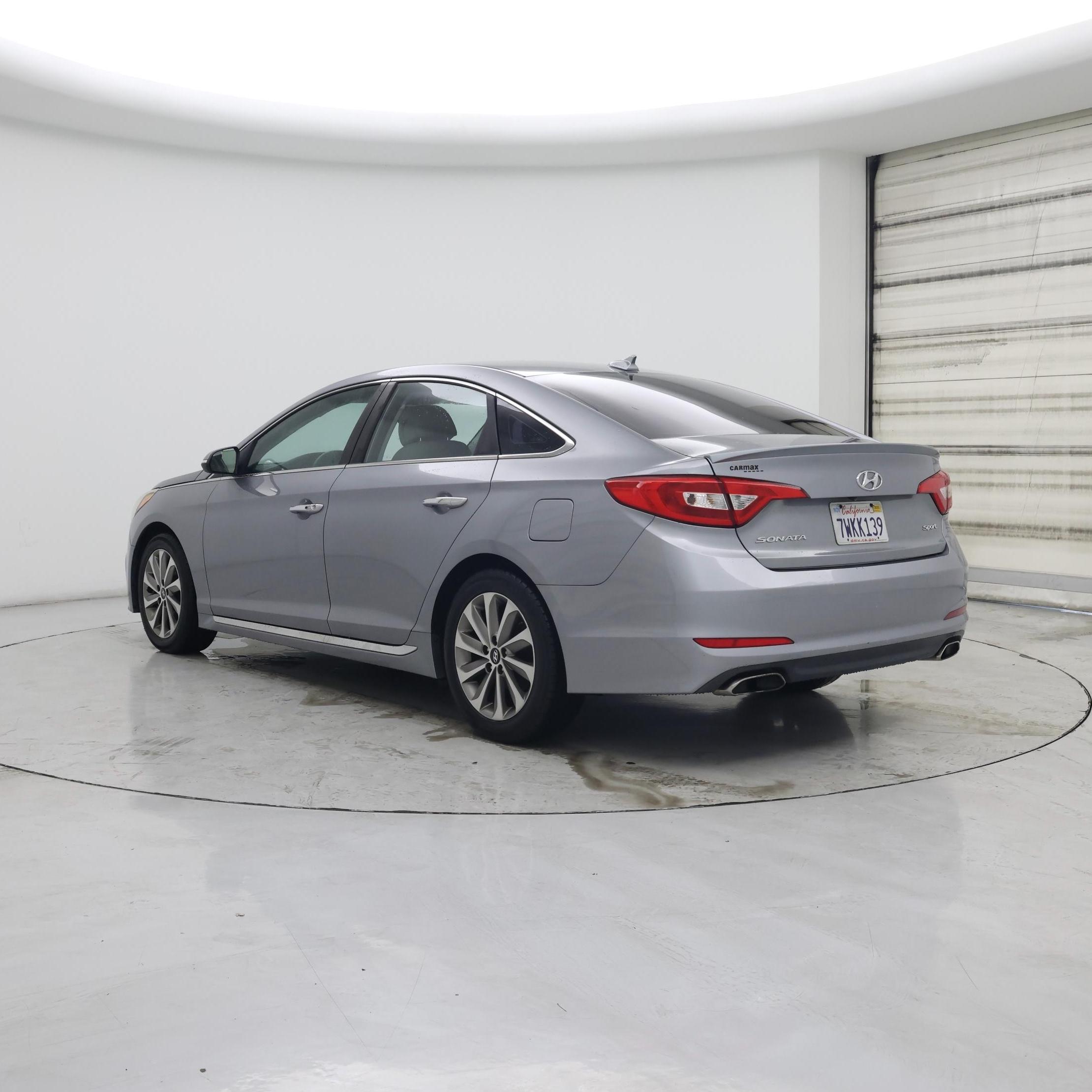 Thumbnail: 2016 Hyundai Sonata - 2
