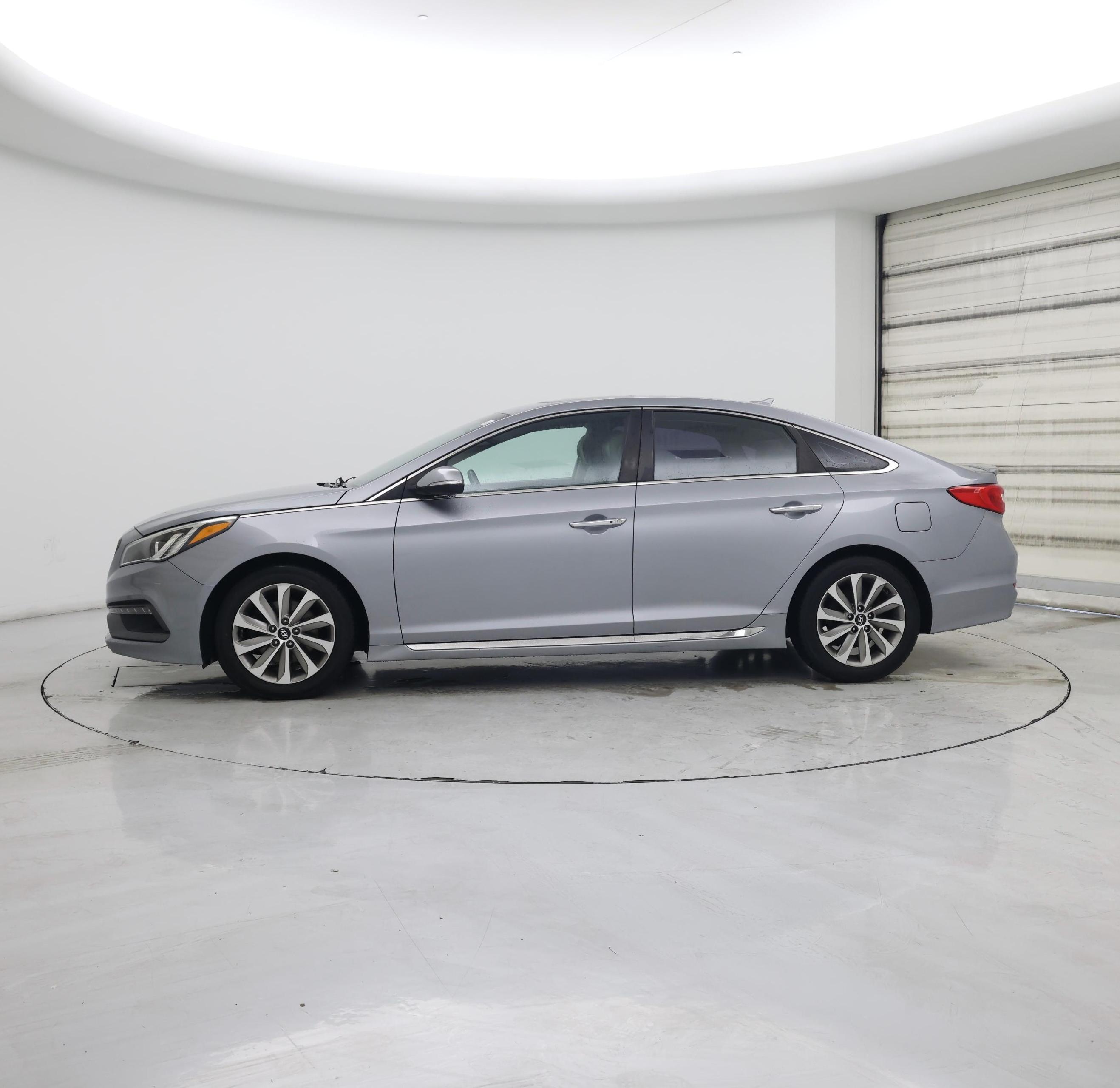 Thumbnail: 2016 Hyundai Sonata - 3