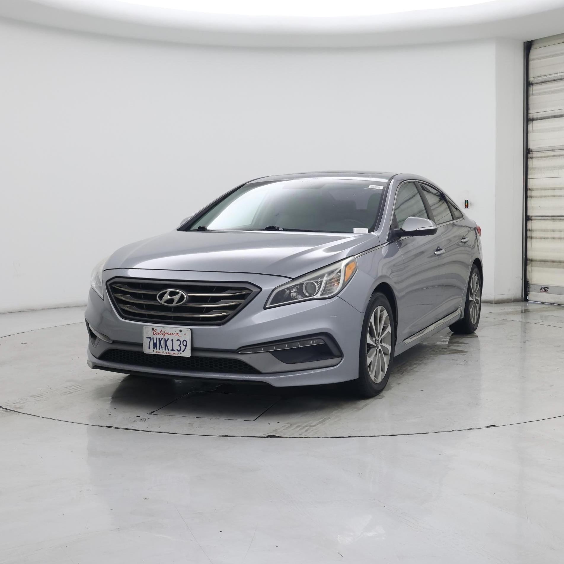 Thumbnail: 2016 Hyundai Sonata - 4