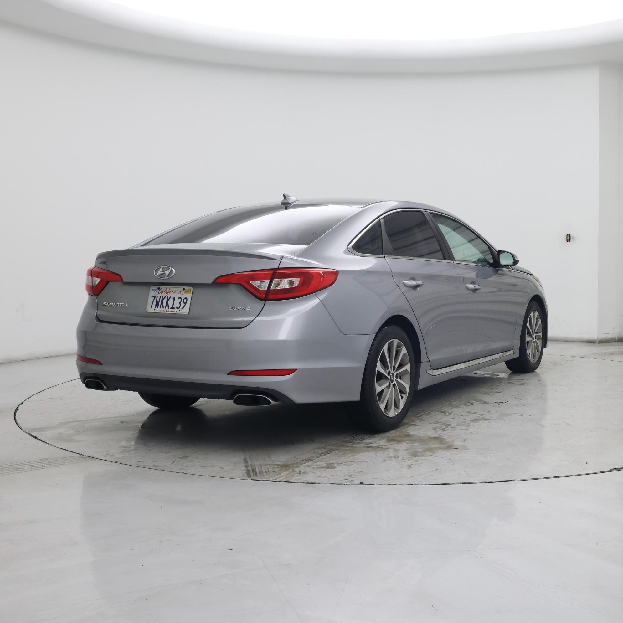 Thumbnail: 2016 Hyundai Sonata - 8