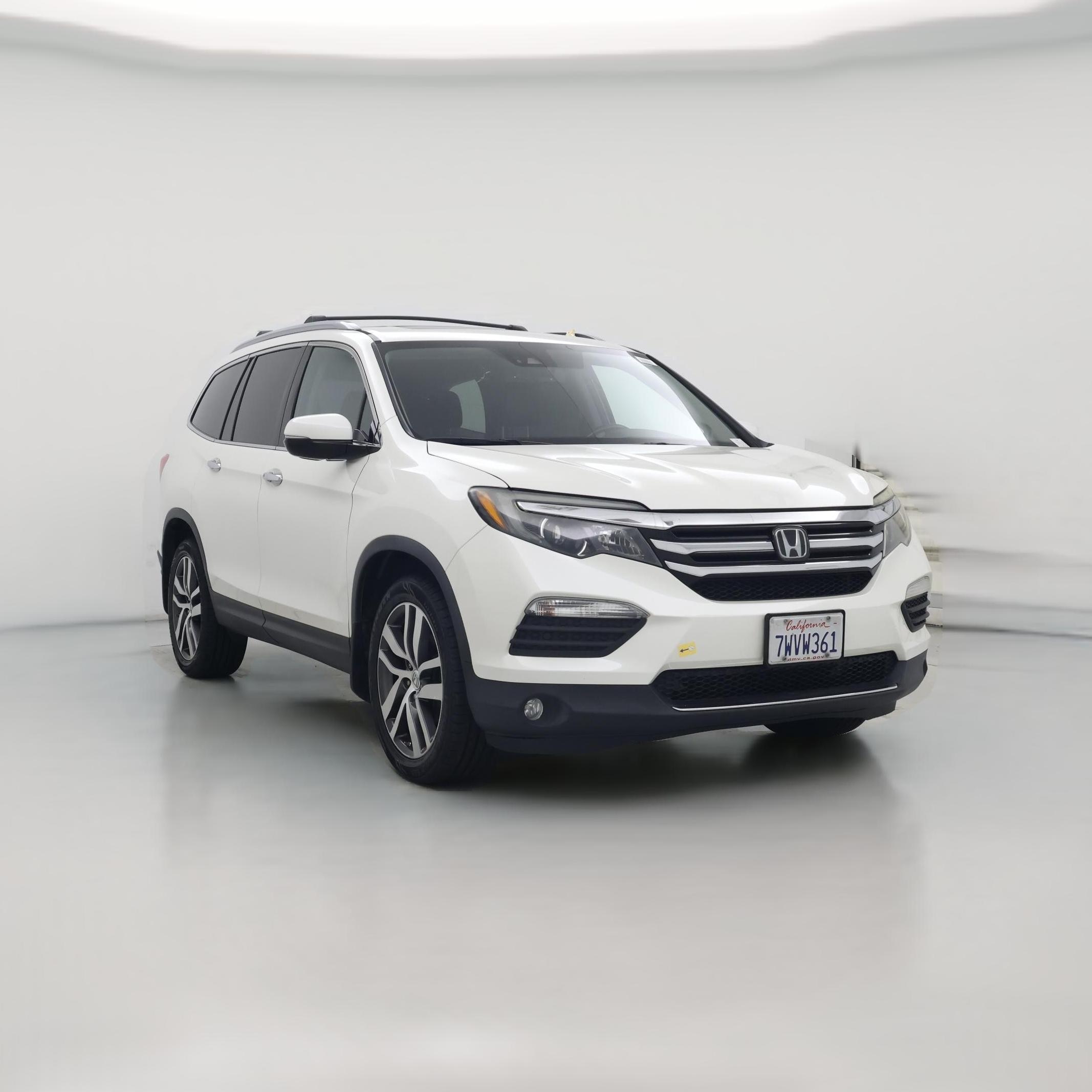 Thumbnail: 2017 Honda Pilot - 1