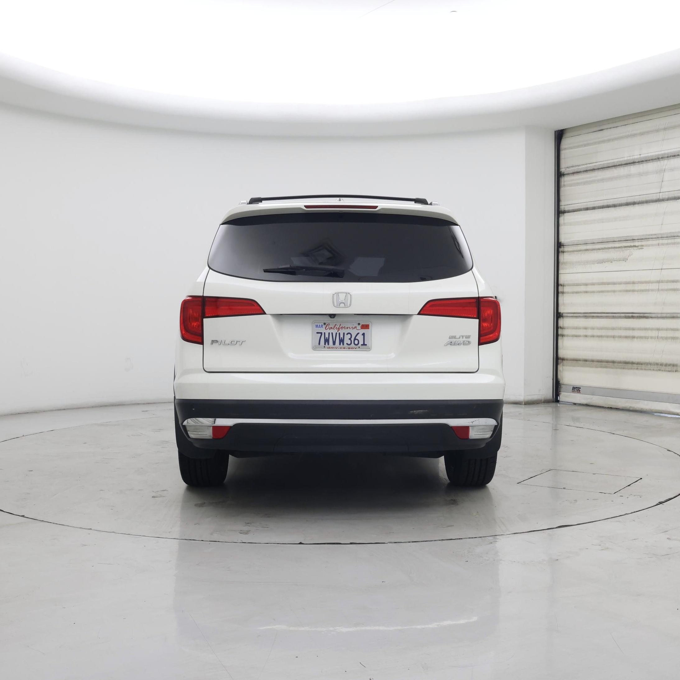 Thumbnail: 2017 Honda Pilot - 6