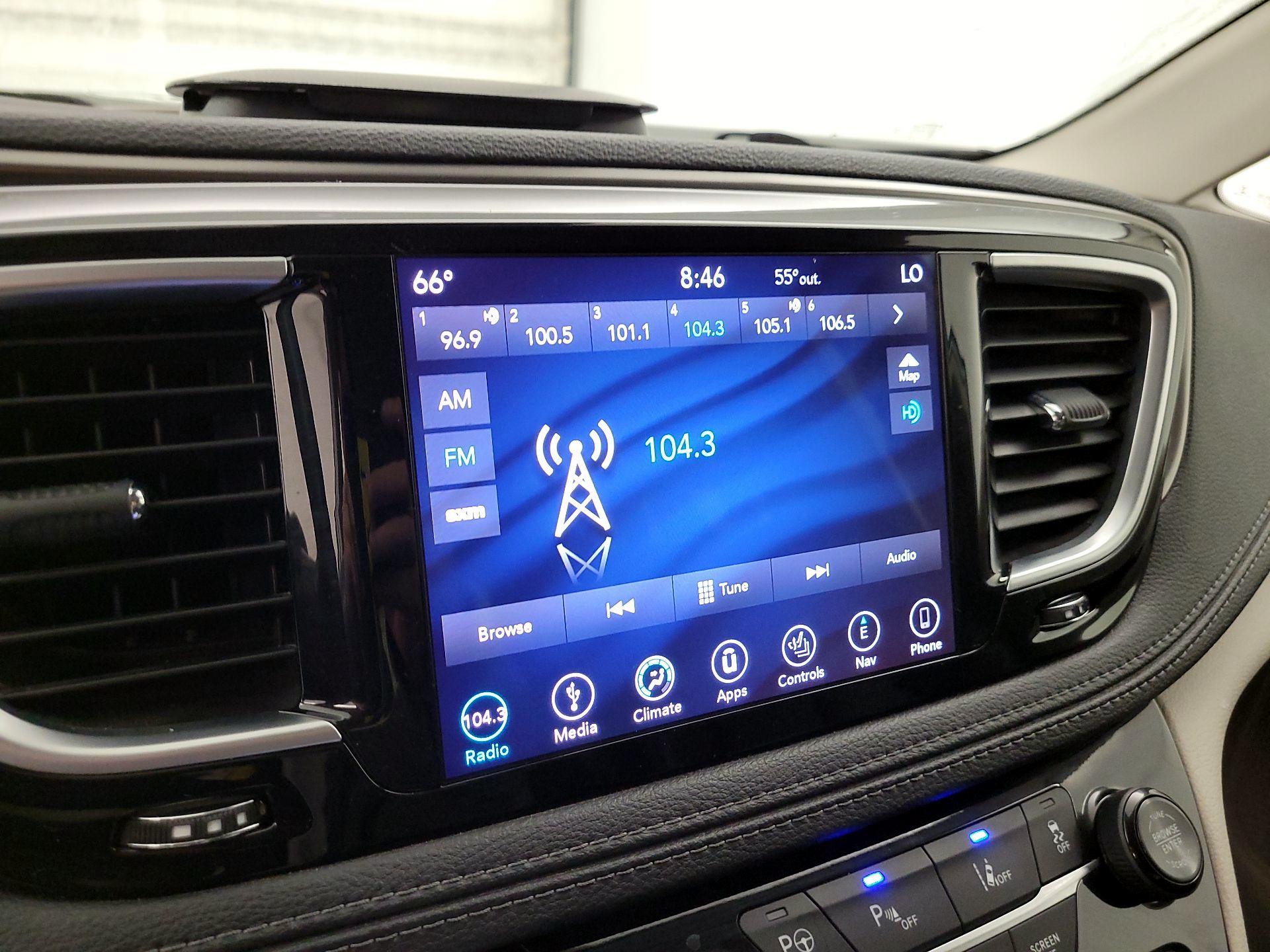 Thumbnail: 2018 Chrysler Pacifica - 16