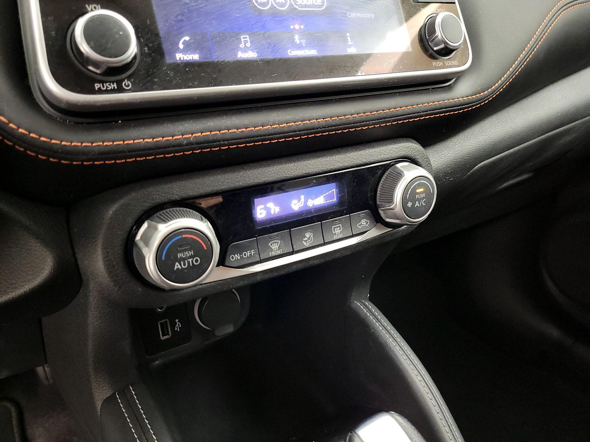 Thumbnail: 2020 Nissan Kicks - 16