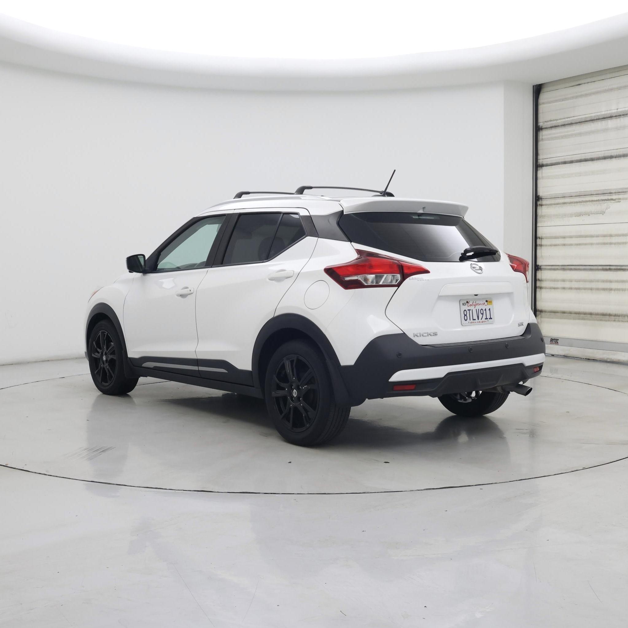 Thumbnail: 2020 Nissan Kicks - 2