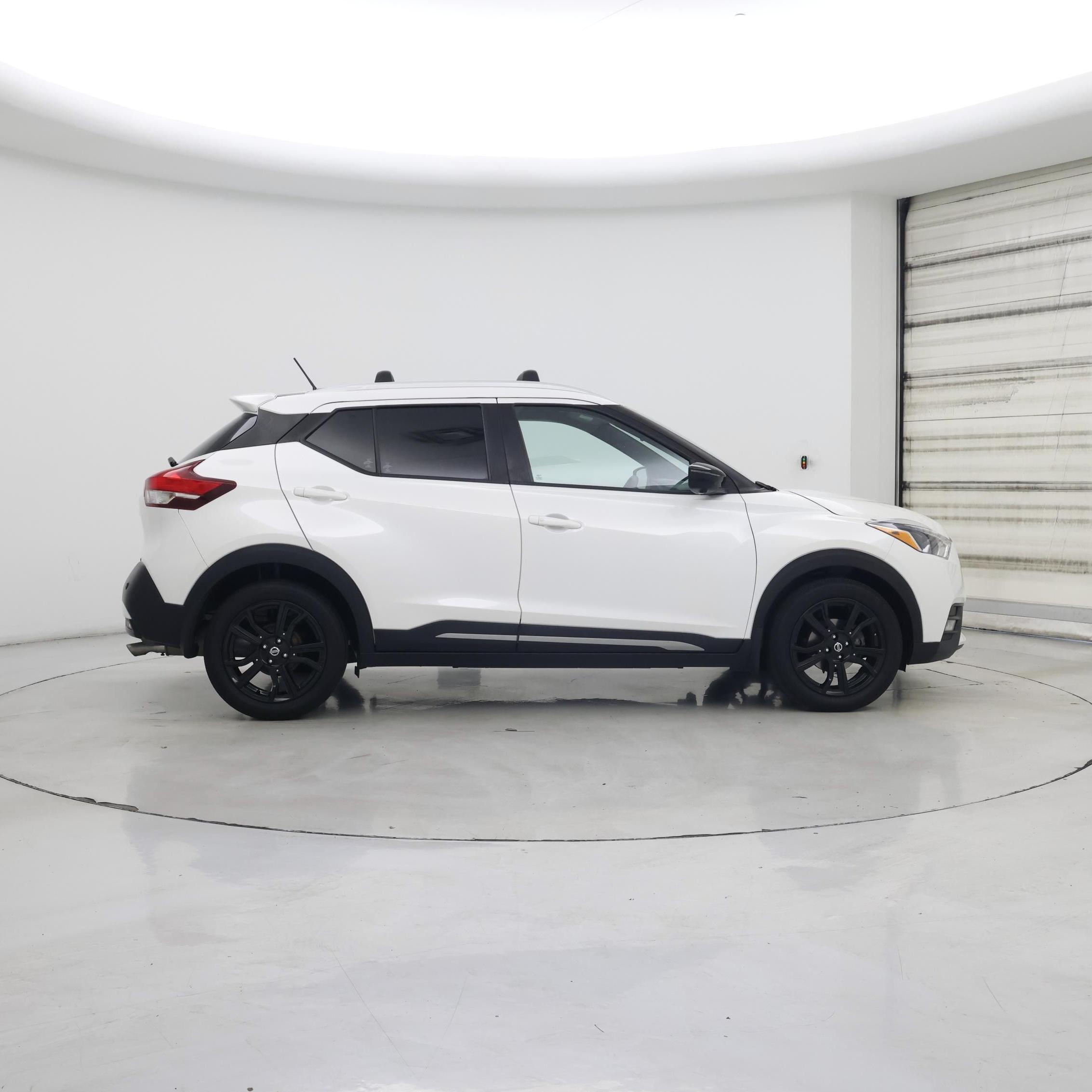 Thumbnail: 2020 Nissan Kicks - 7