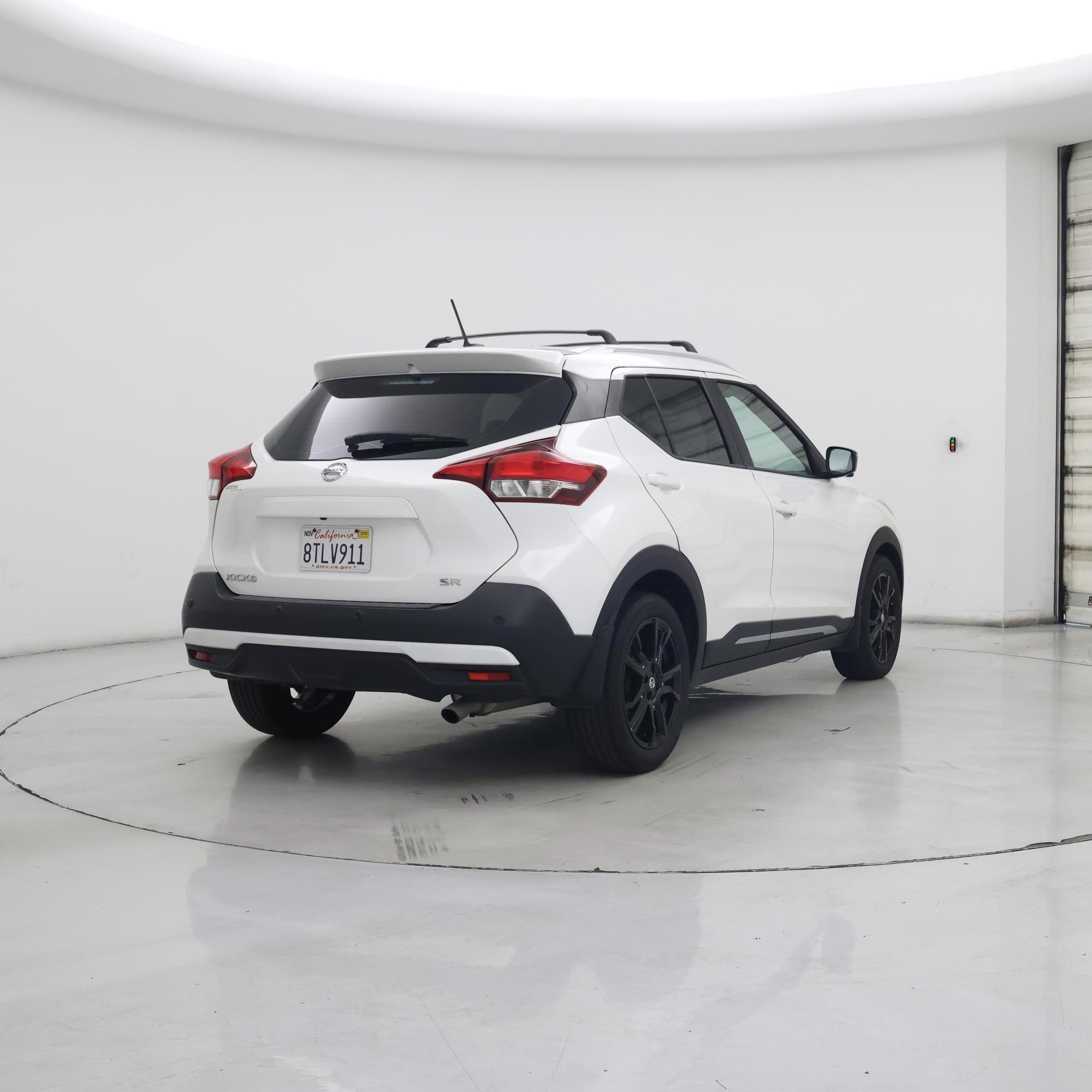 Thumbnail: 2020 Nissan Kicks - 8