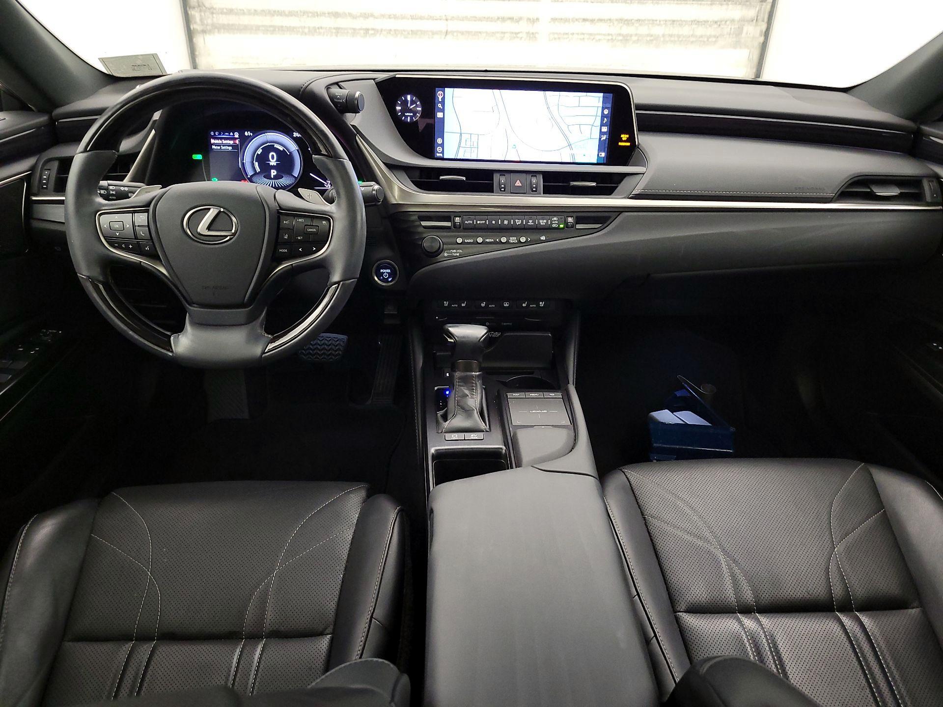 Thumbnail: 2020 Lexus ES - 9