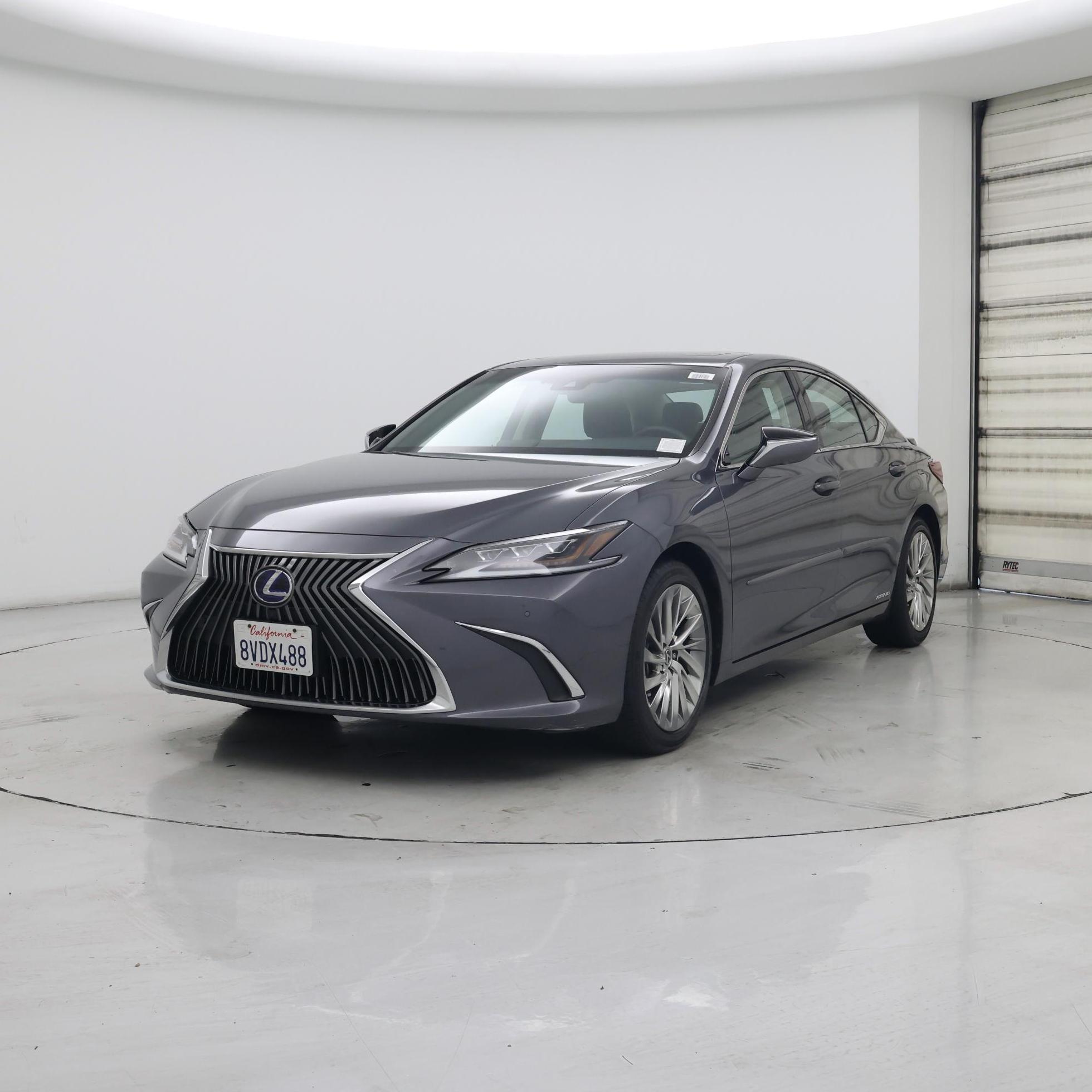 Thumbnail: 2020 Lexus ES - 4