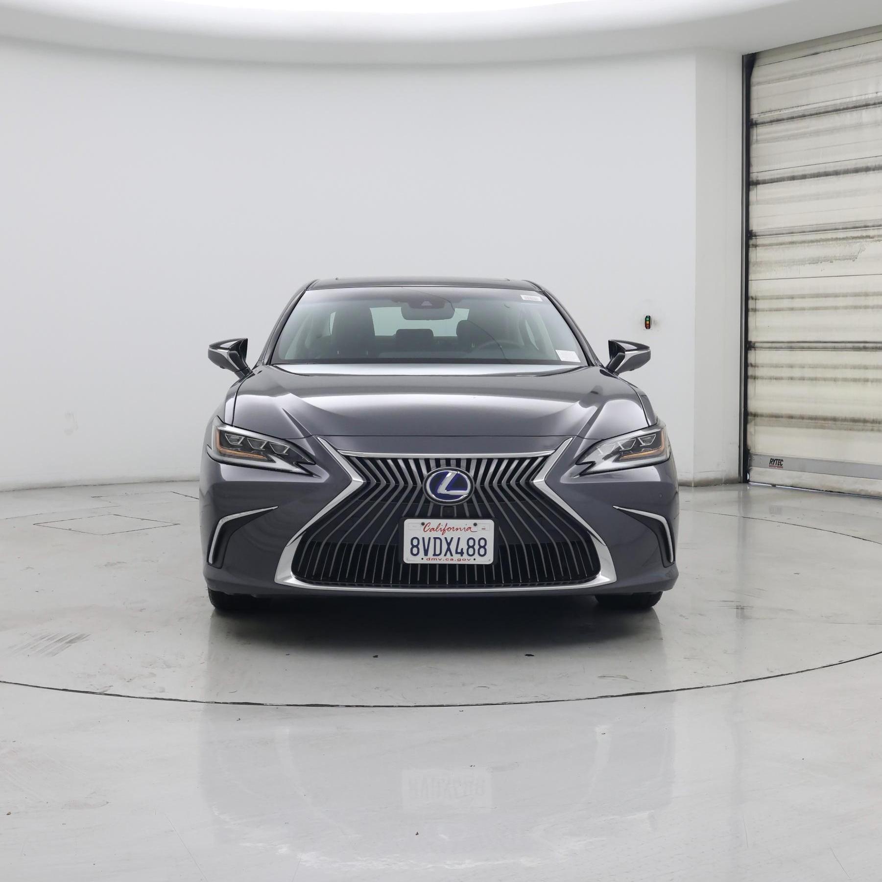 Thumbnail: 2020 Lexus ES - 5