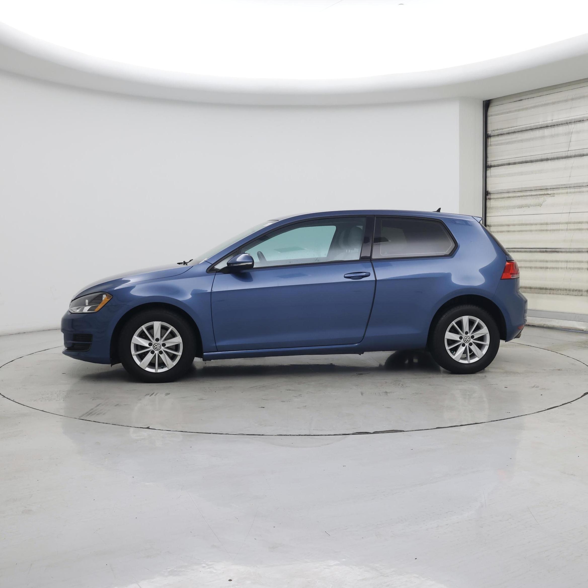 Thumbnail: 2016 Volkswagen Golf - 3