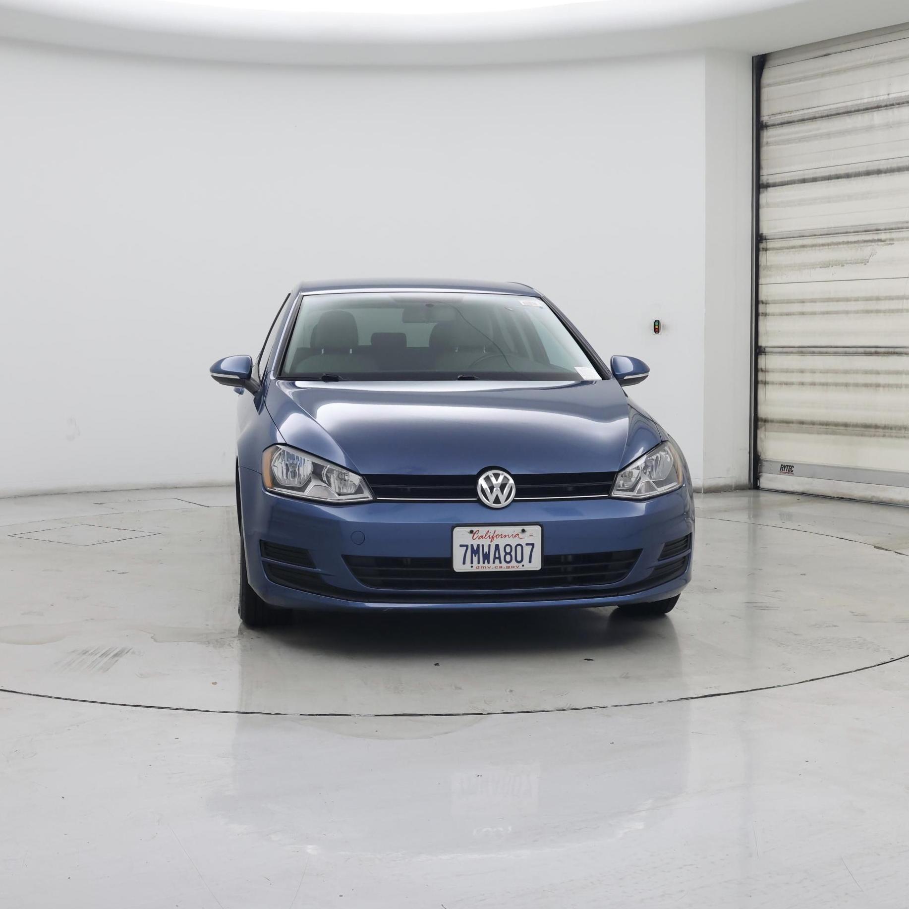 Thumbnail: 2016 Volkswagen Golf - 5