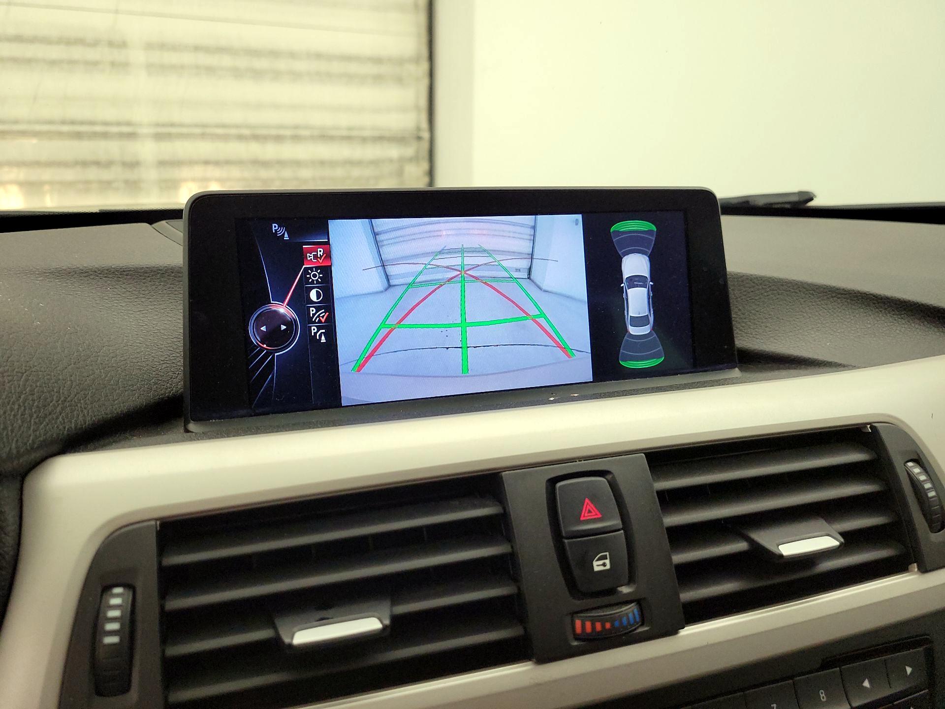 Thumbnail: 2015 BMW 3 Series - 15