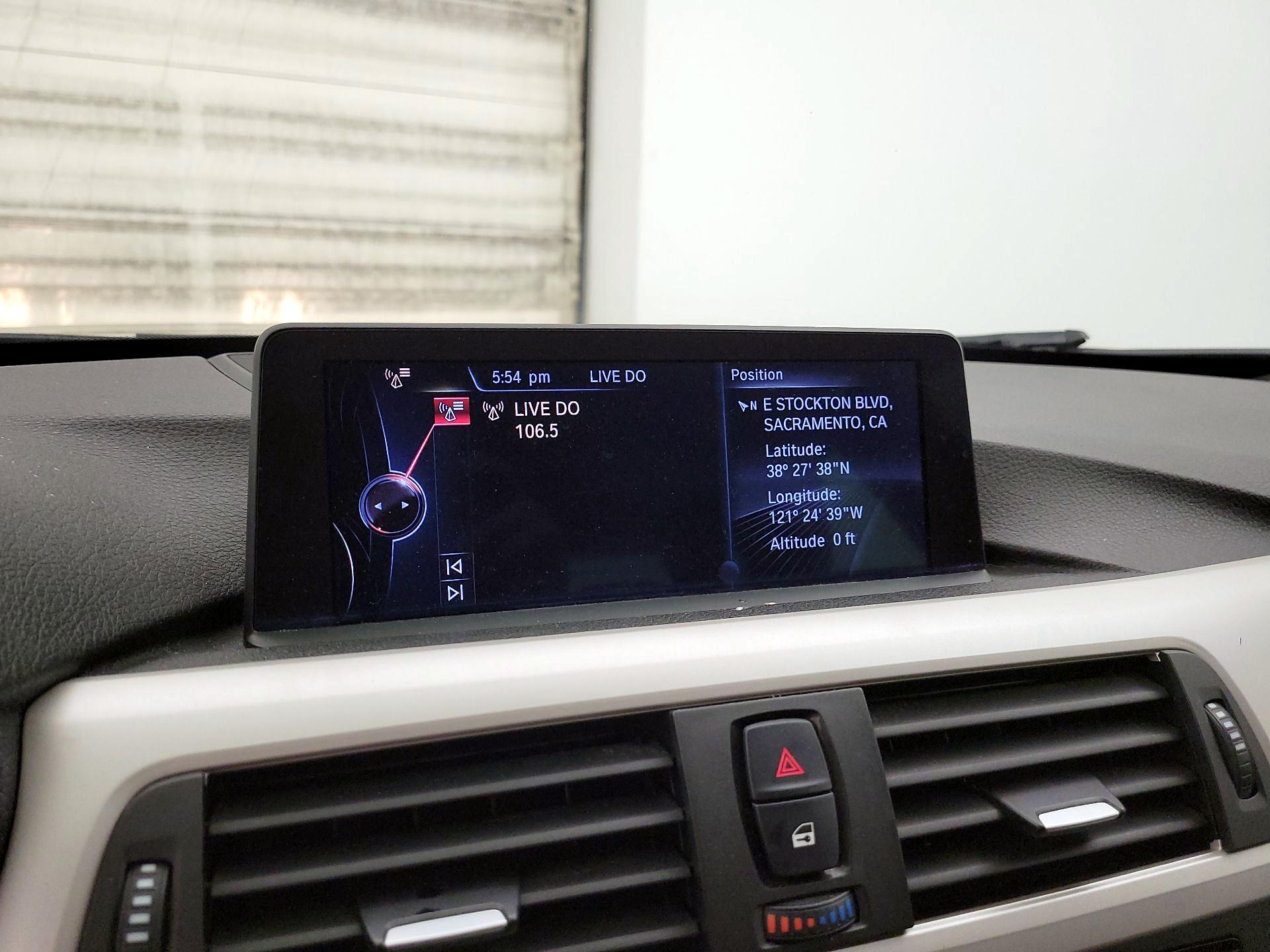 Thumbnail: 2015 BMW 3 Series - 16