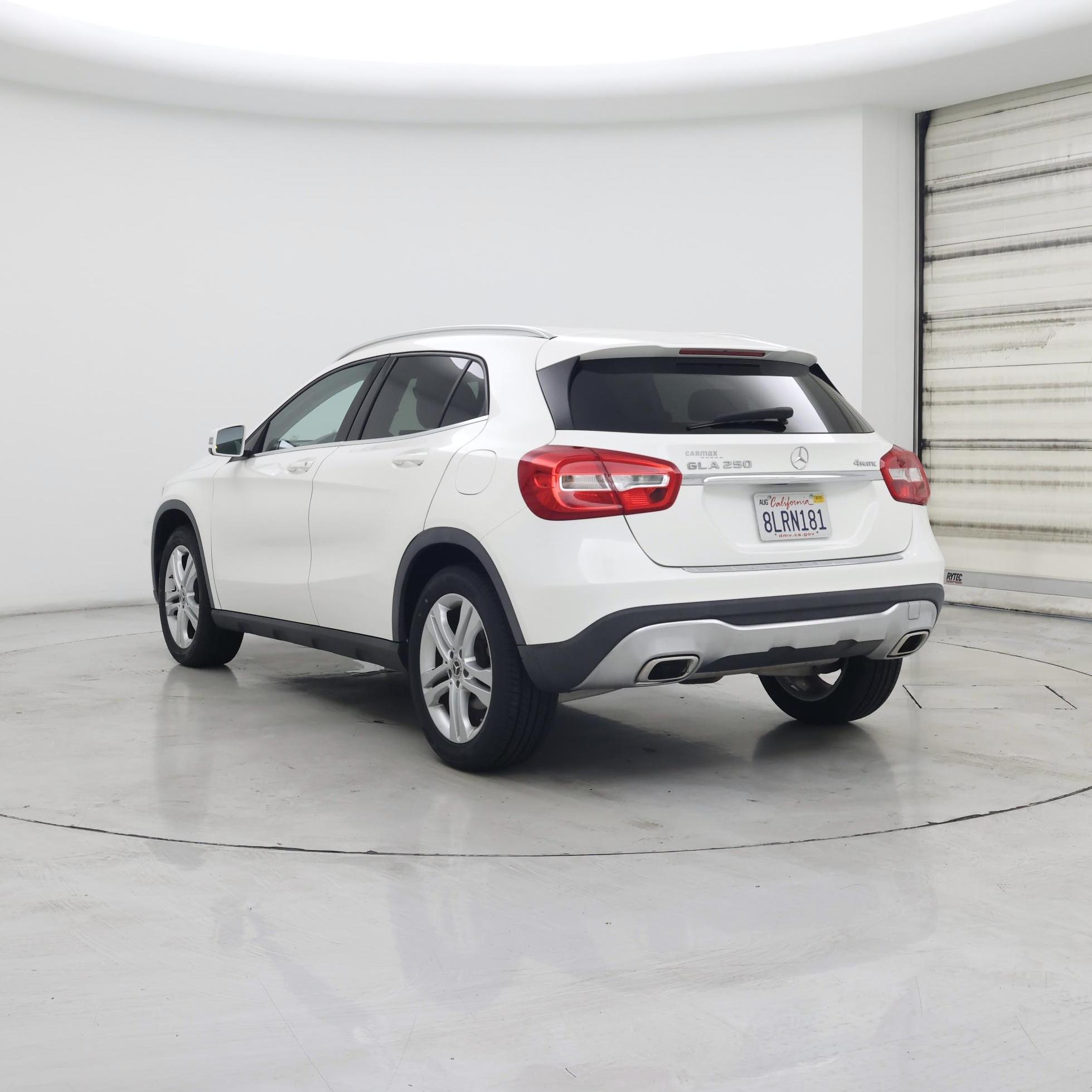 Thumbnail: 2019 Mercedes-Benz GLA - 2