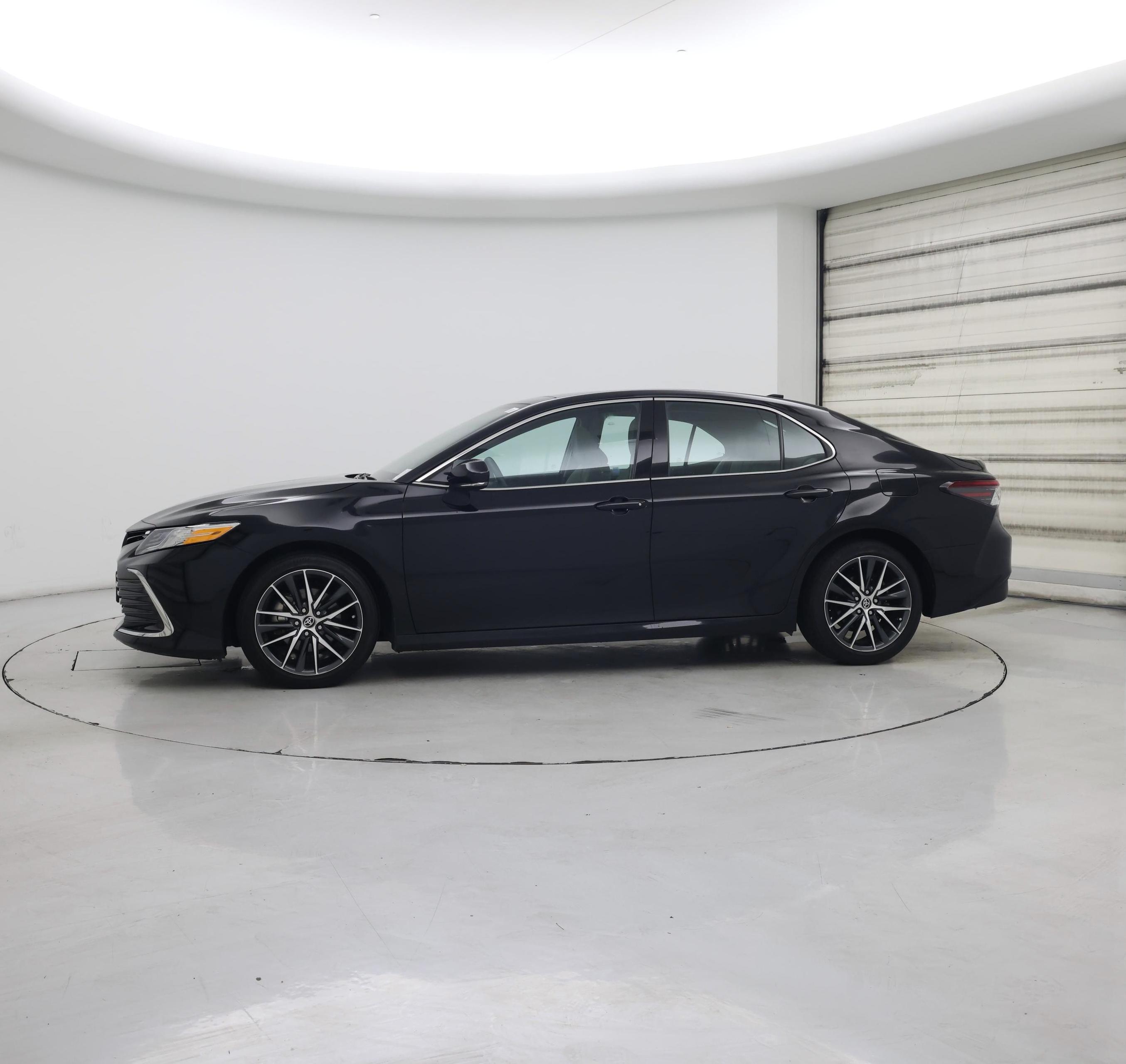Thumbnail: 2024 Toyota Camry - 3