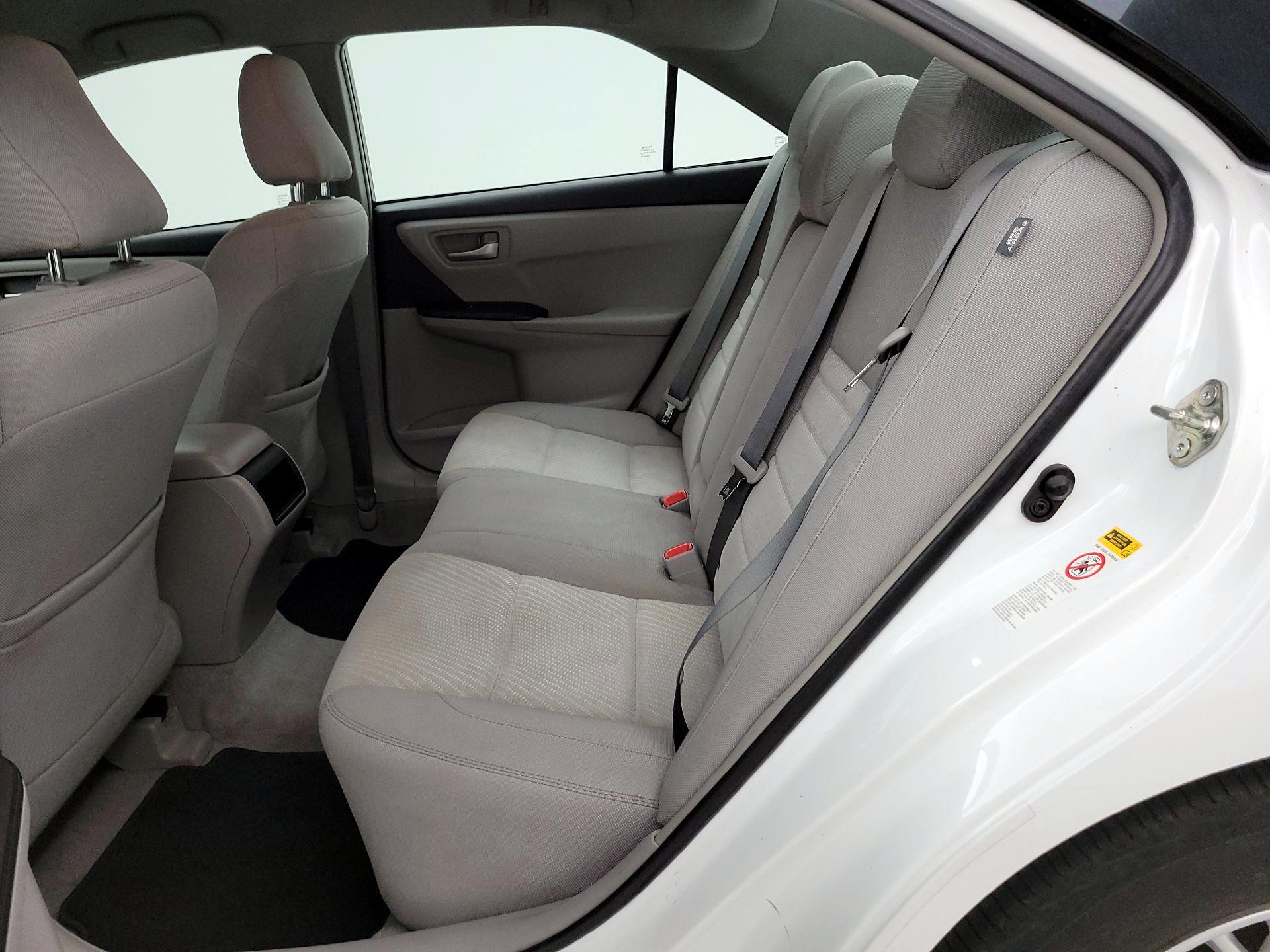 Thumbnail: 2016 Toyota Camry - 19