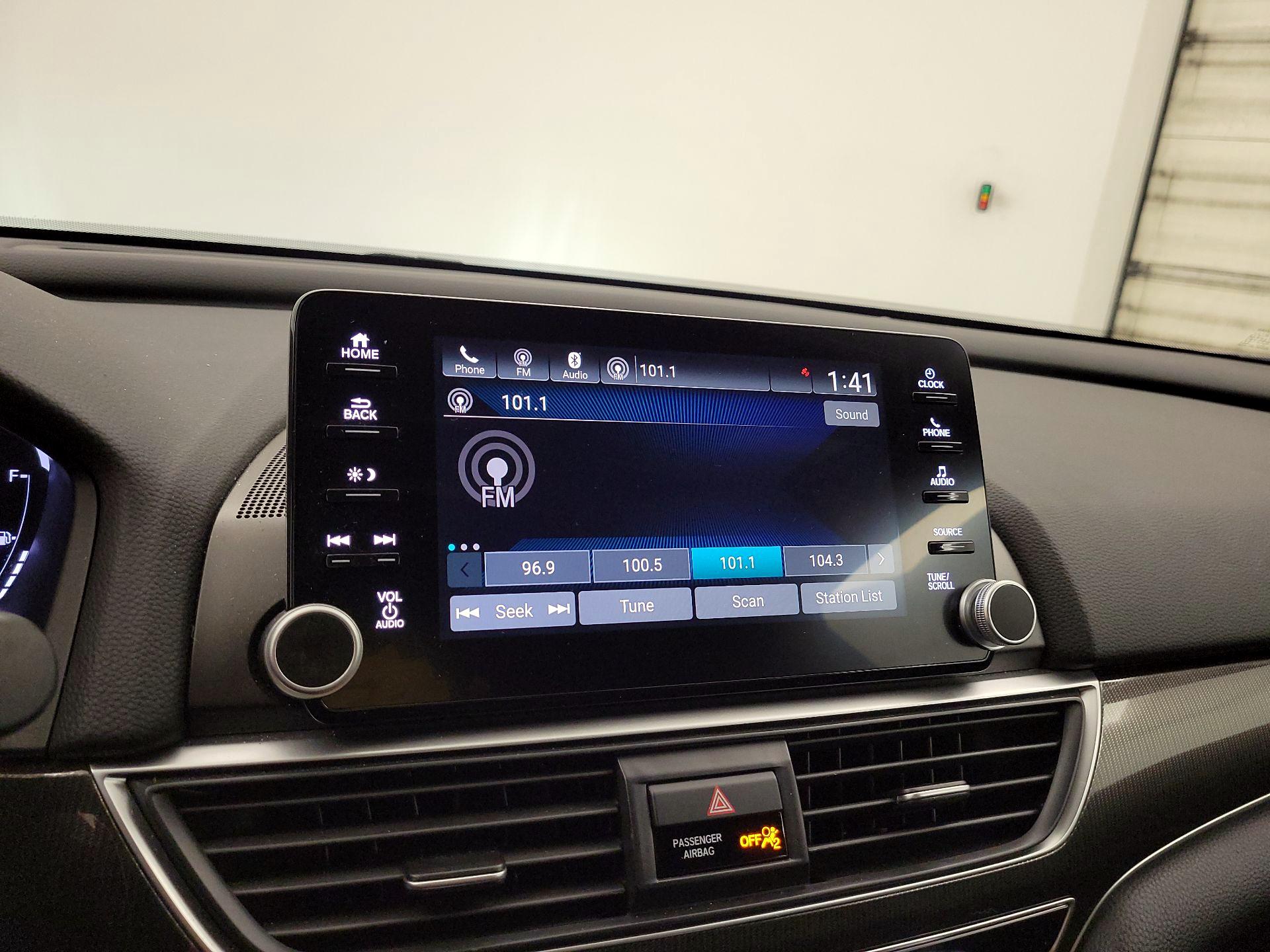 Thumbnail: 2018 Honda Accord - 15