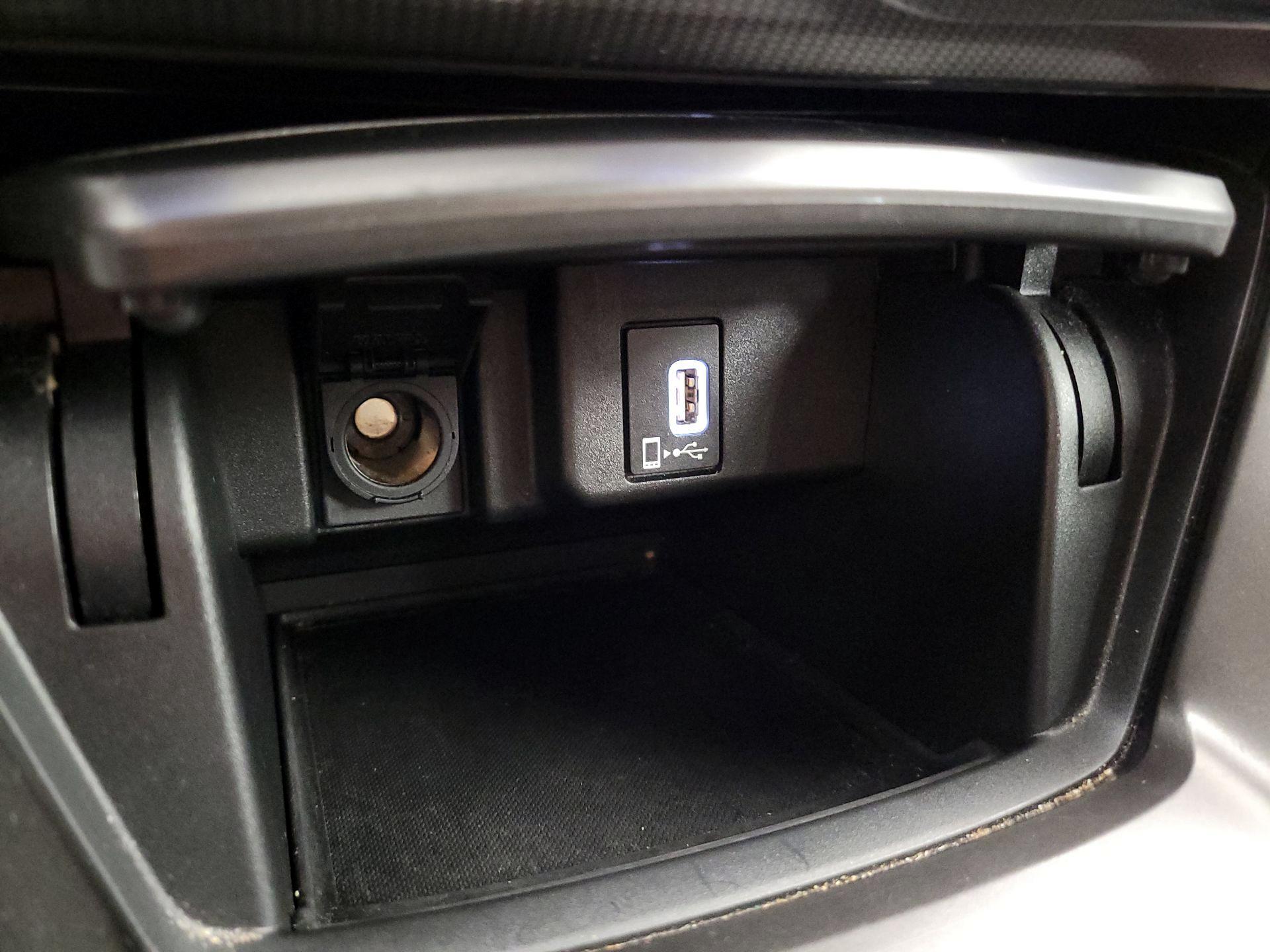 Thumbnail: 2018 Honda Accord - 18