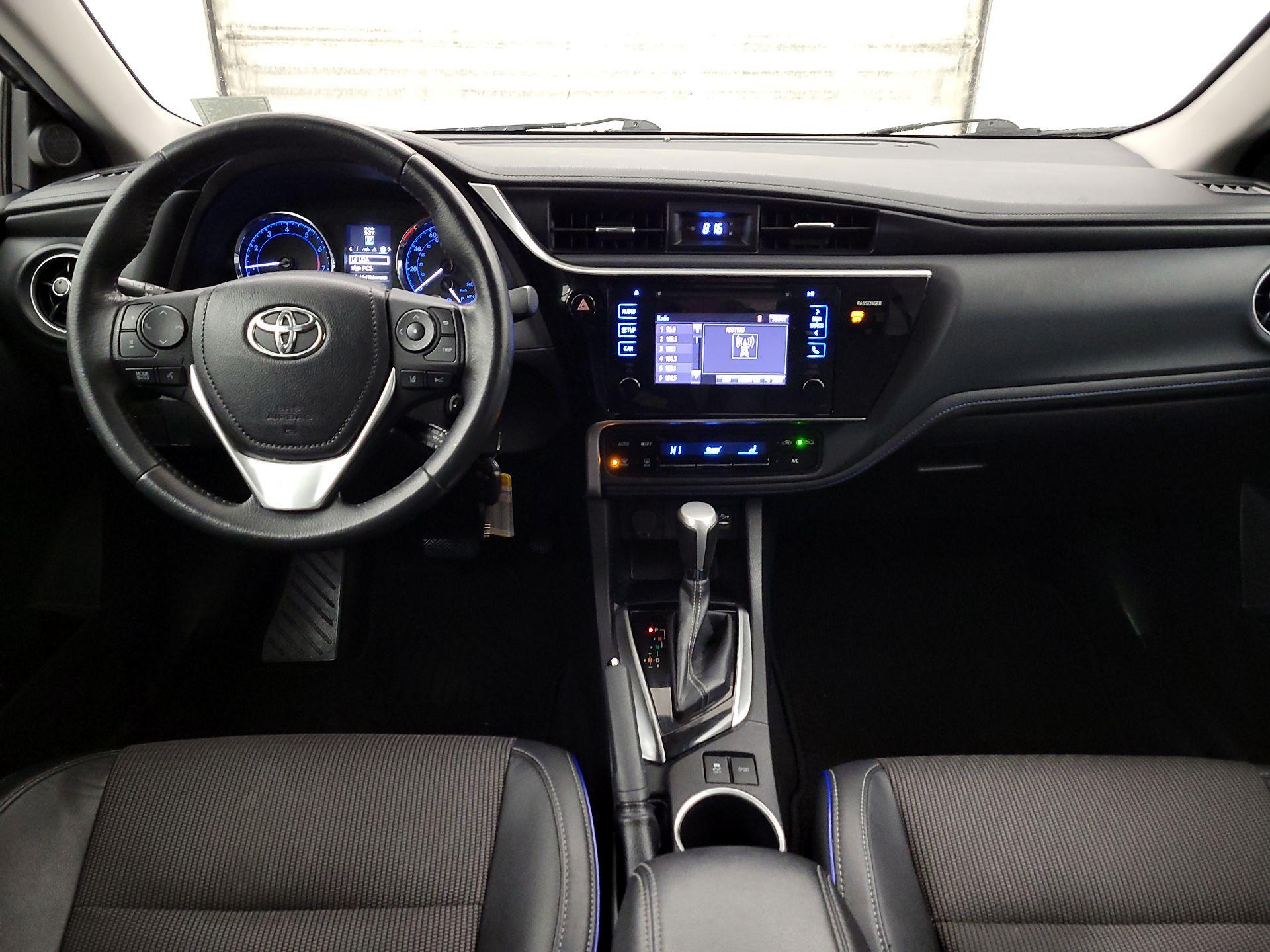 Thumbnail: 2017 Toyota Corolla - 9