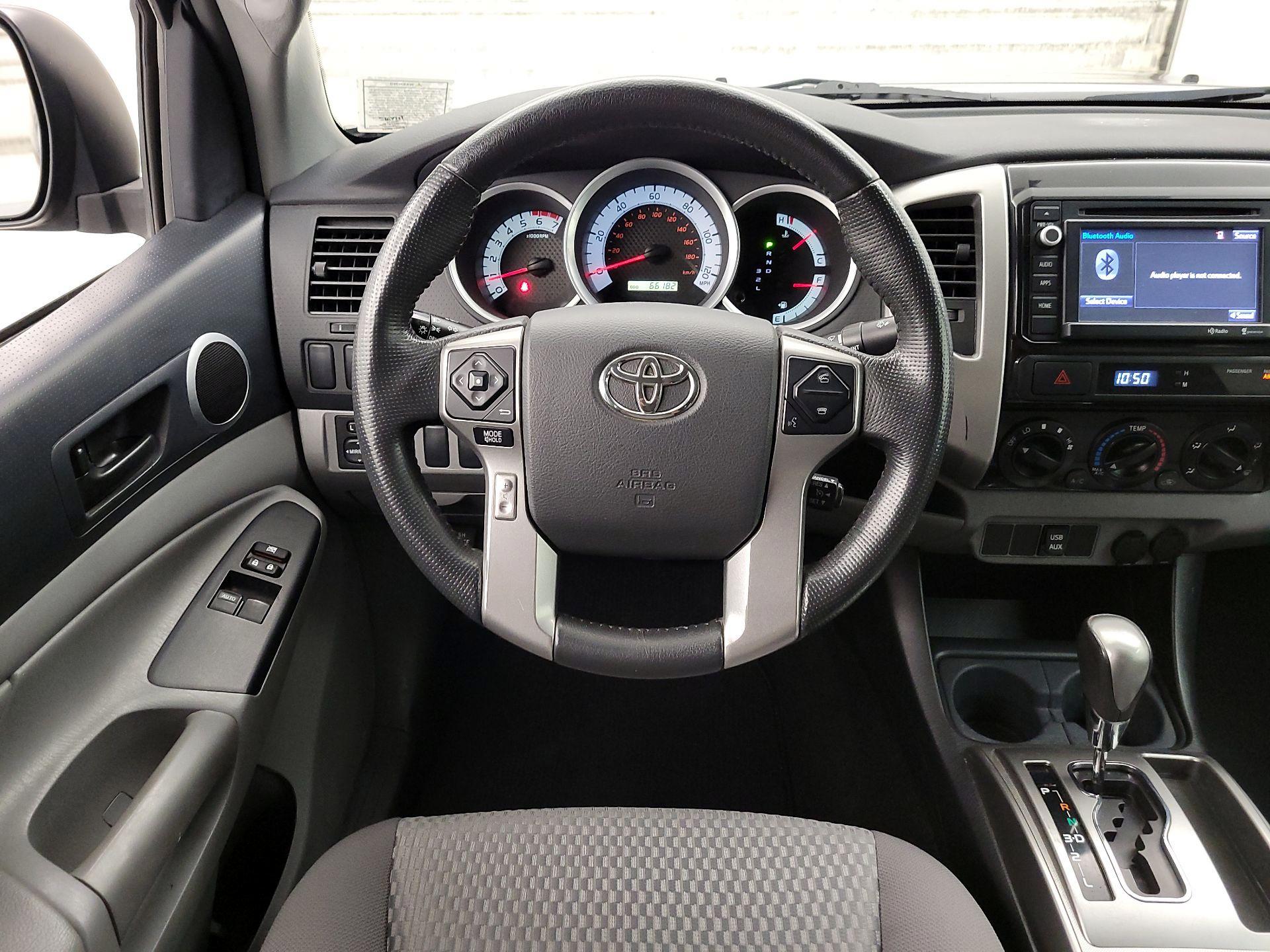 Thumbnail: 2014 Toyota Tacoma - 10