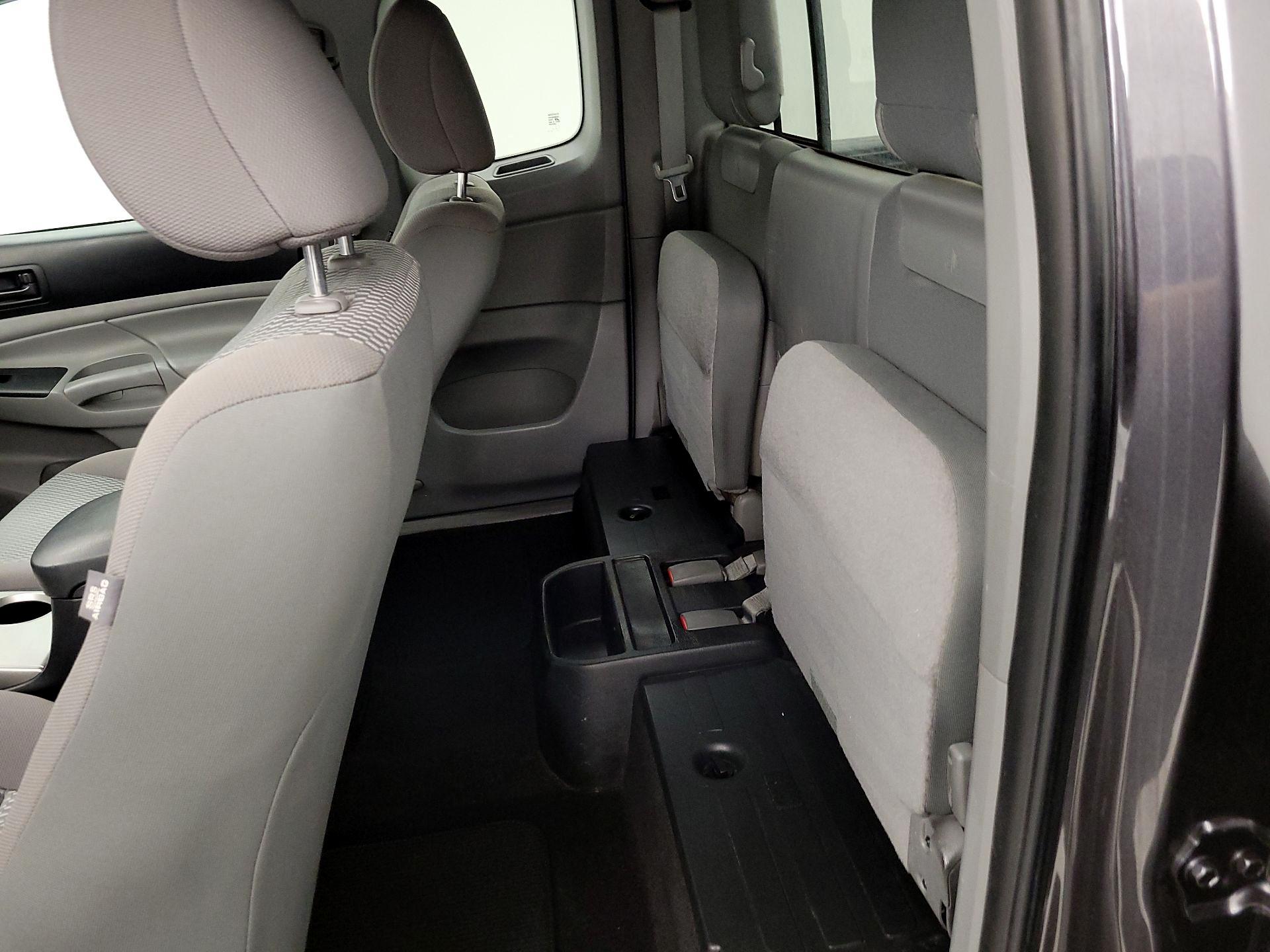 Thumbnail: 2014 Toyota Tacoma - 19