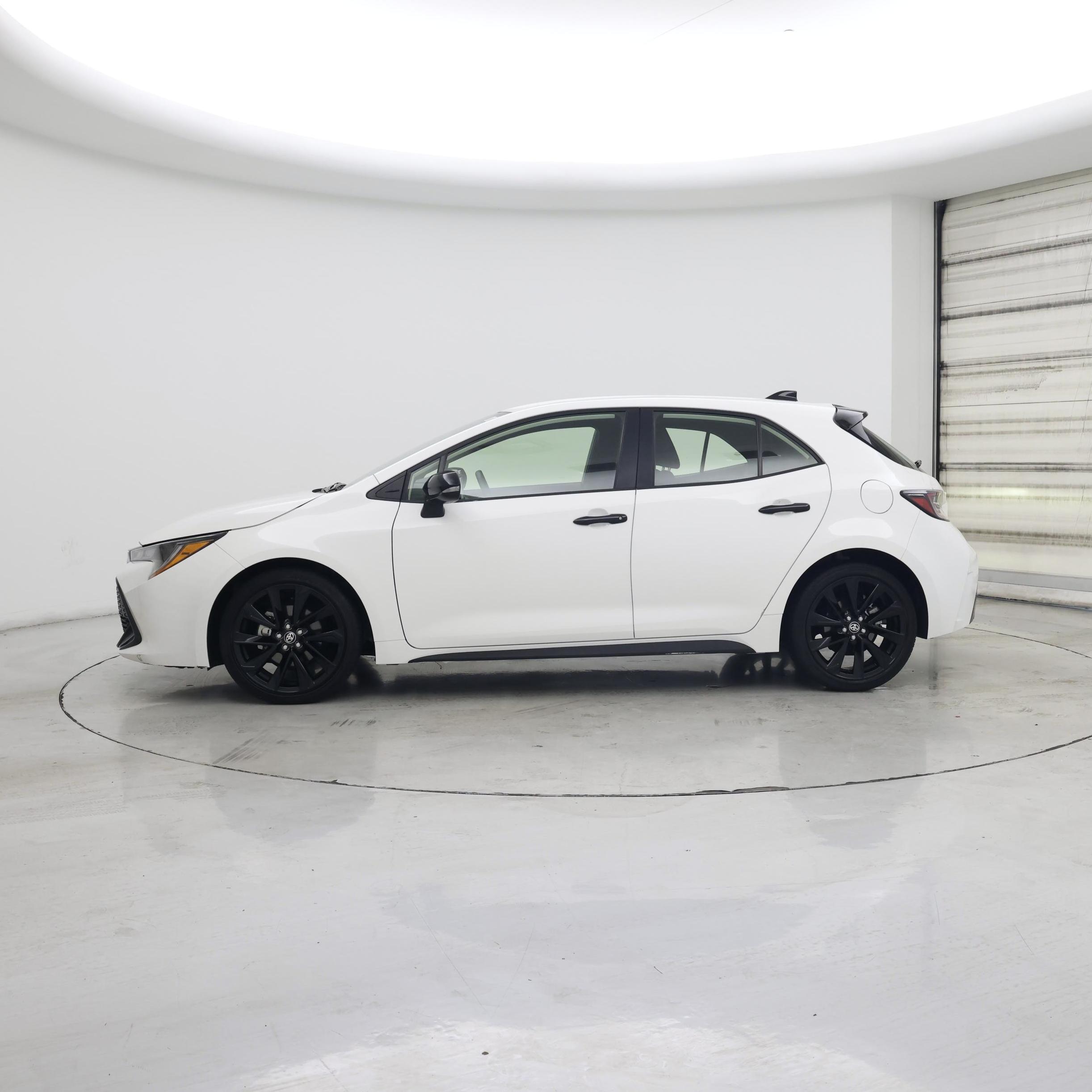 Thumbnail: 2022 Toyota Corolla - 3