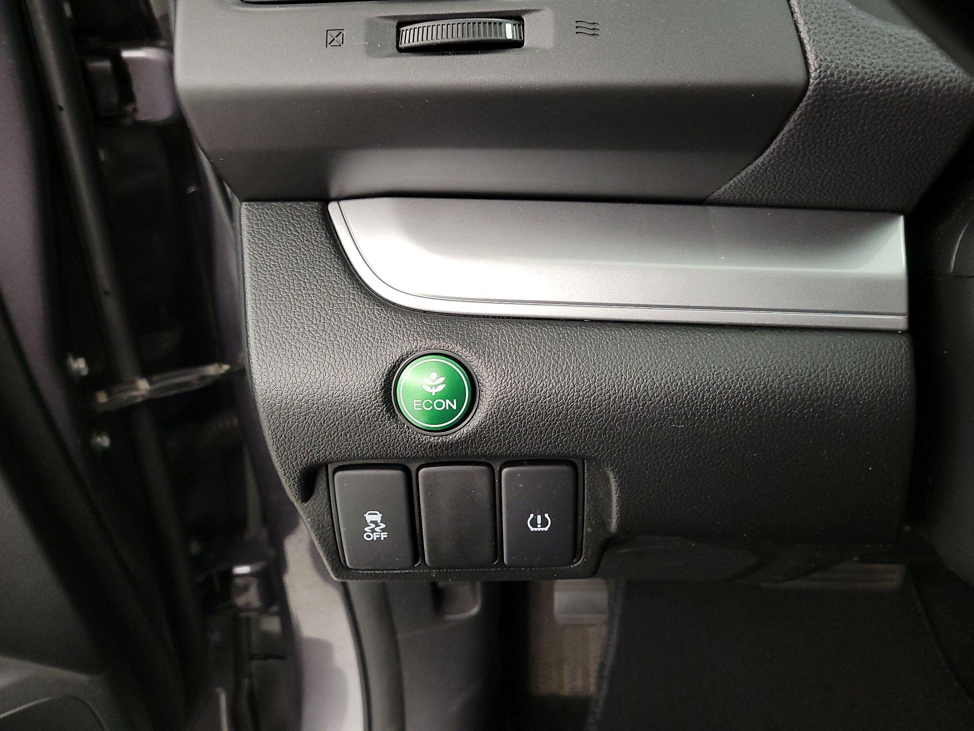 Thumbnail: 2015 Honda CR-V - 13