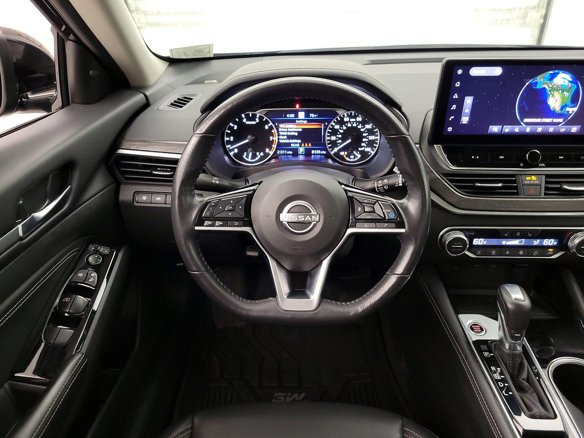 Thumbnail: 2023 Nissan Altima - 10