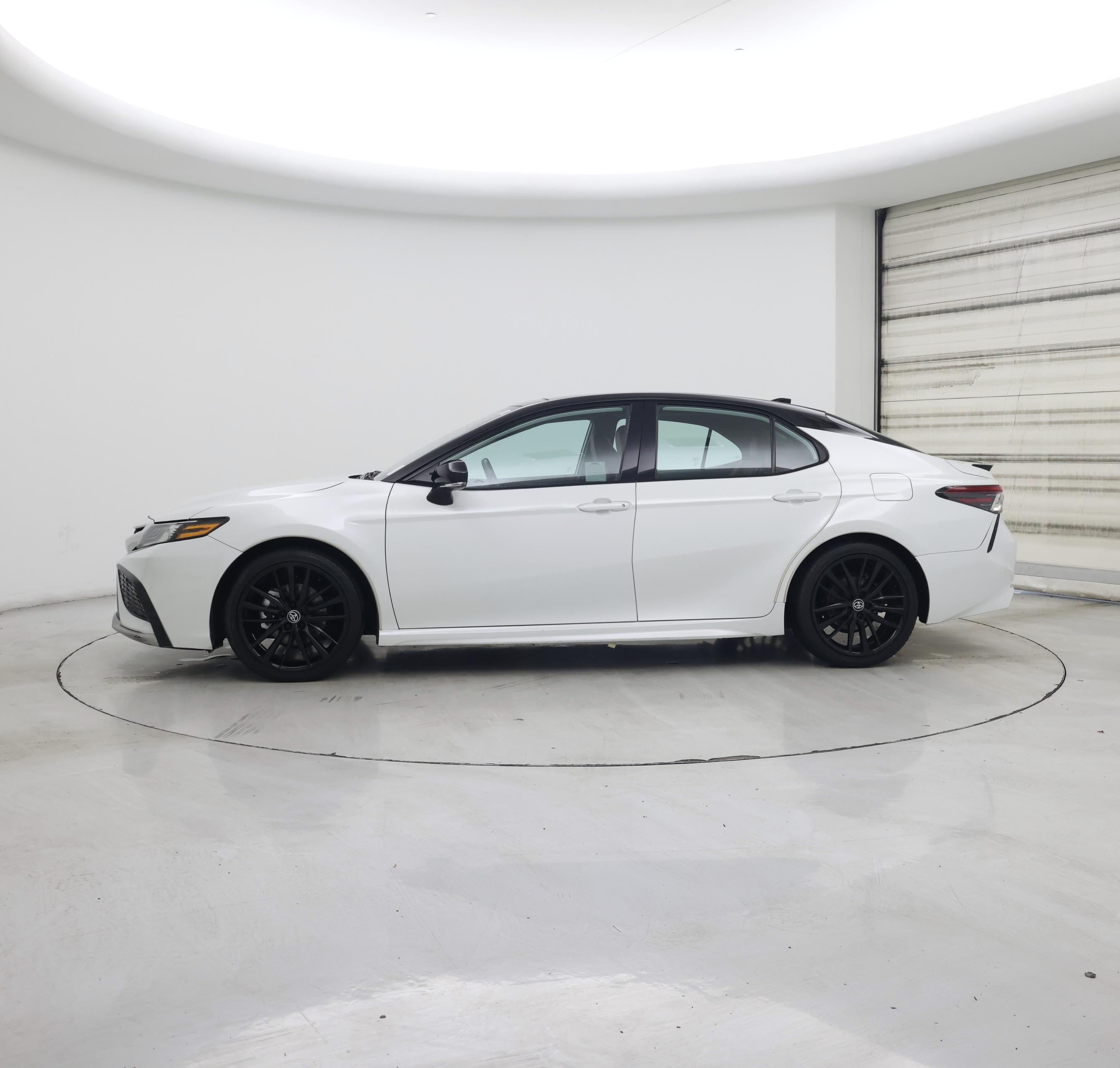 Thumbnail: 2023 Toyota Camry - 3