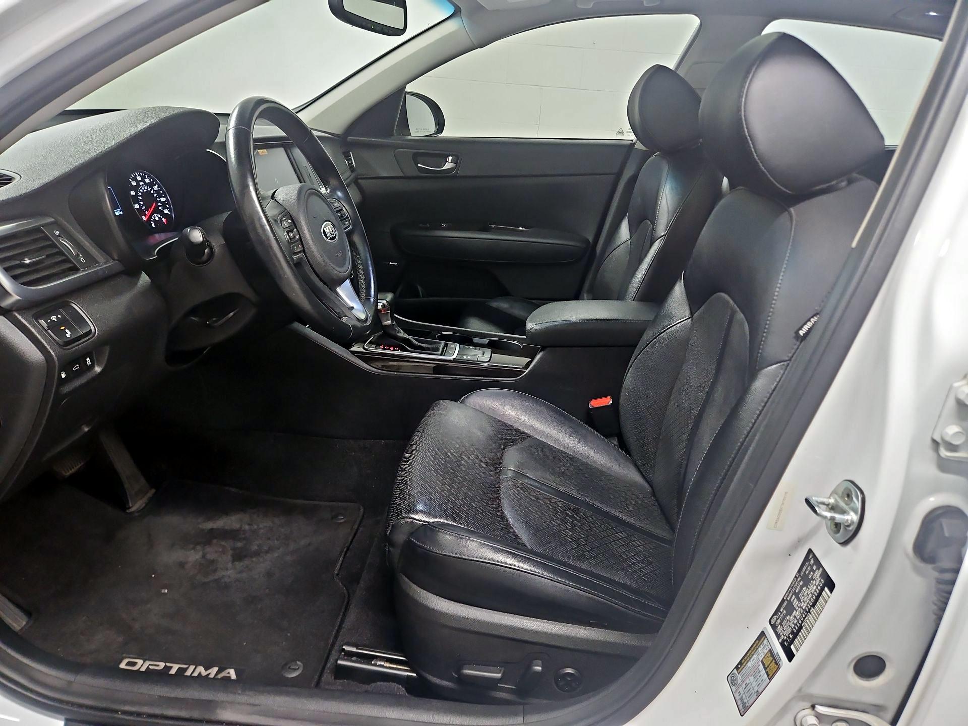 Thumbnail: 2016 Kia Optima - 11