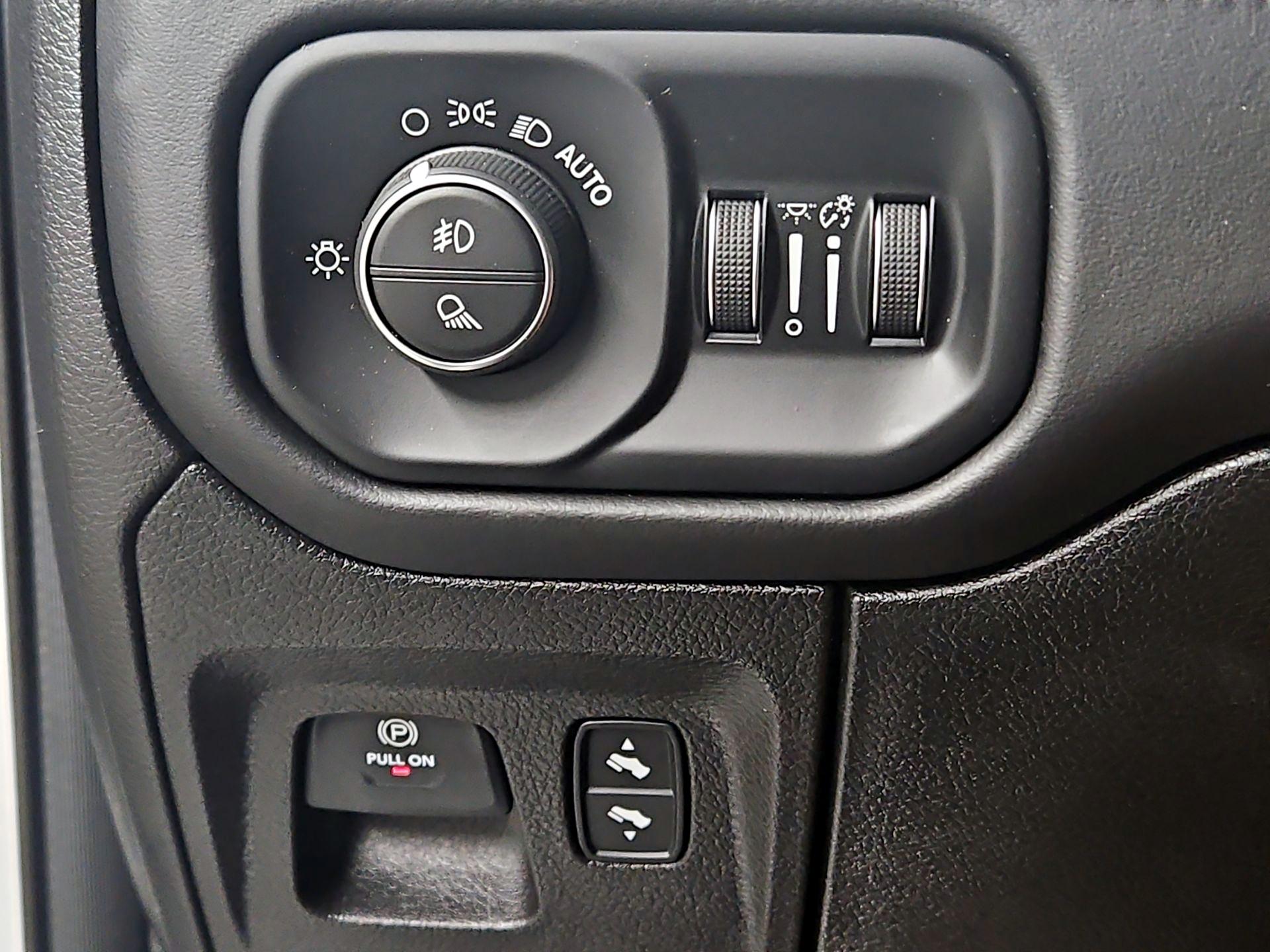 Thumbnail: 2020 RAM 1500 - 13