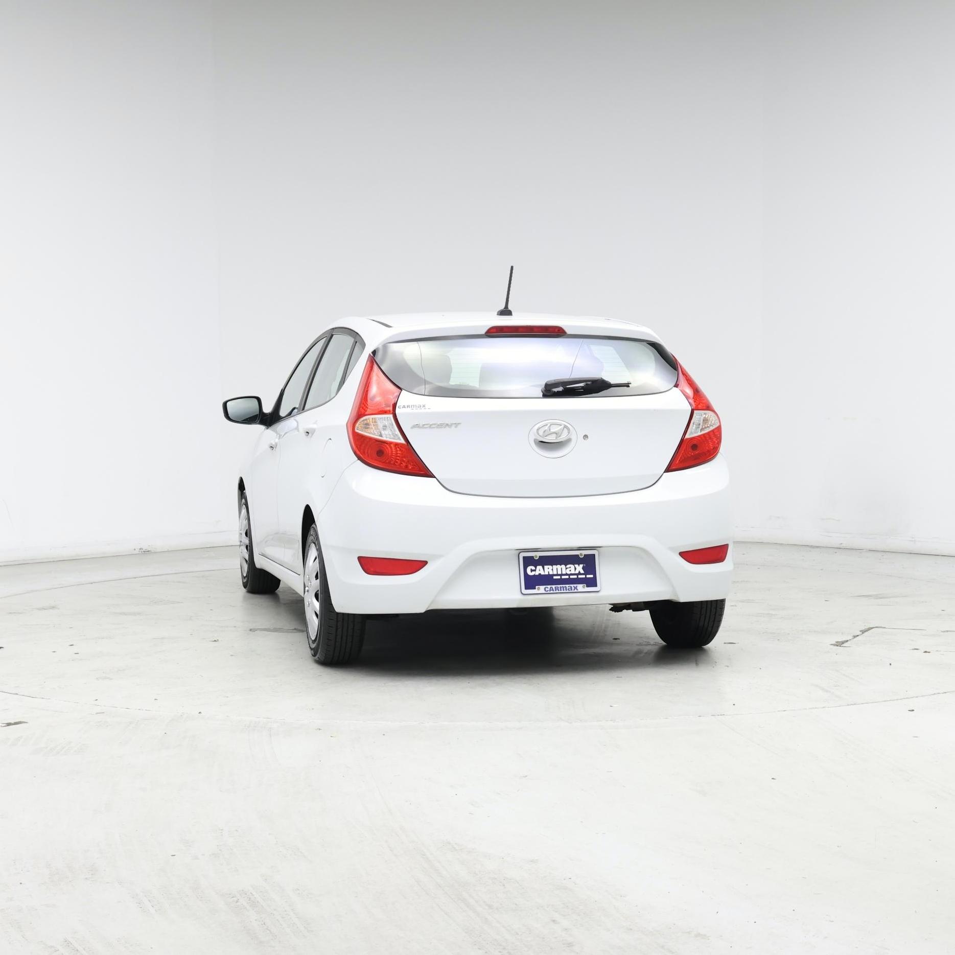 Thumbnail: 2017 Hyundai Accent - 6