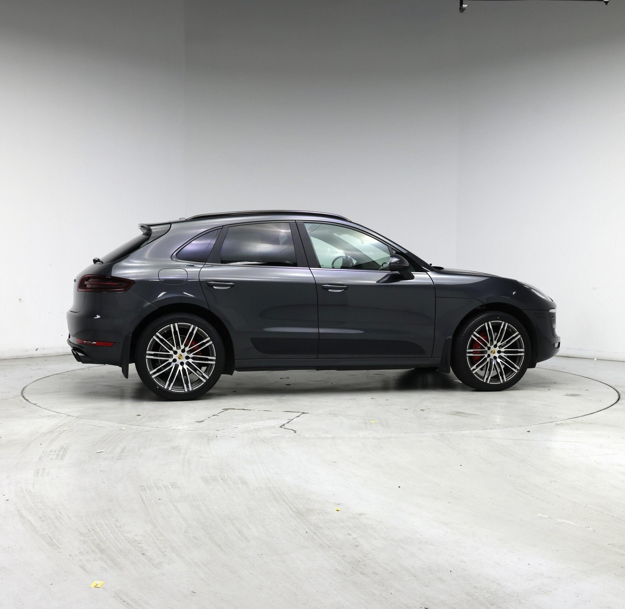 Thumbnail: 2018 Porsche Macan - 7