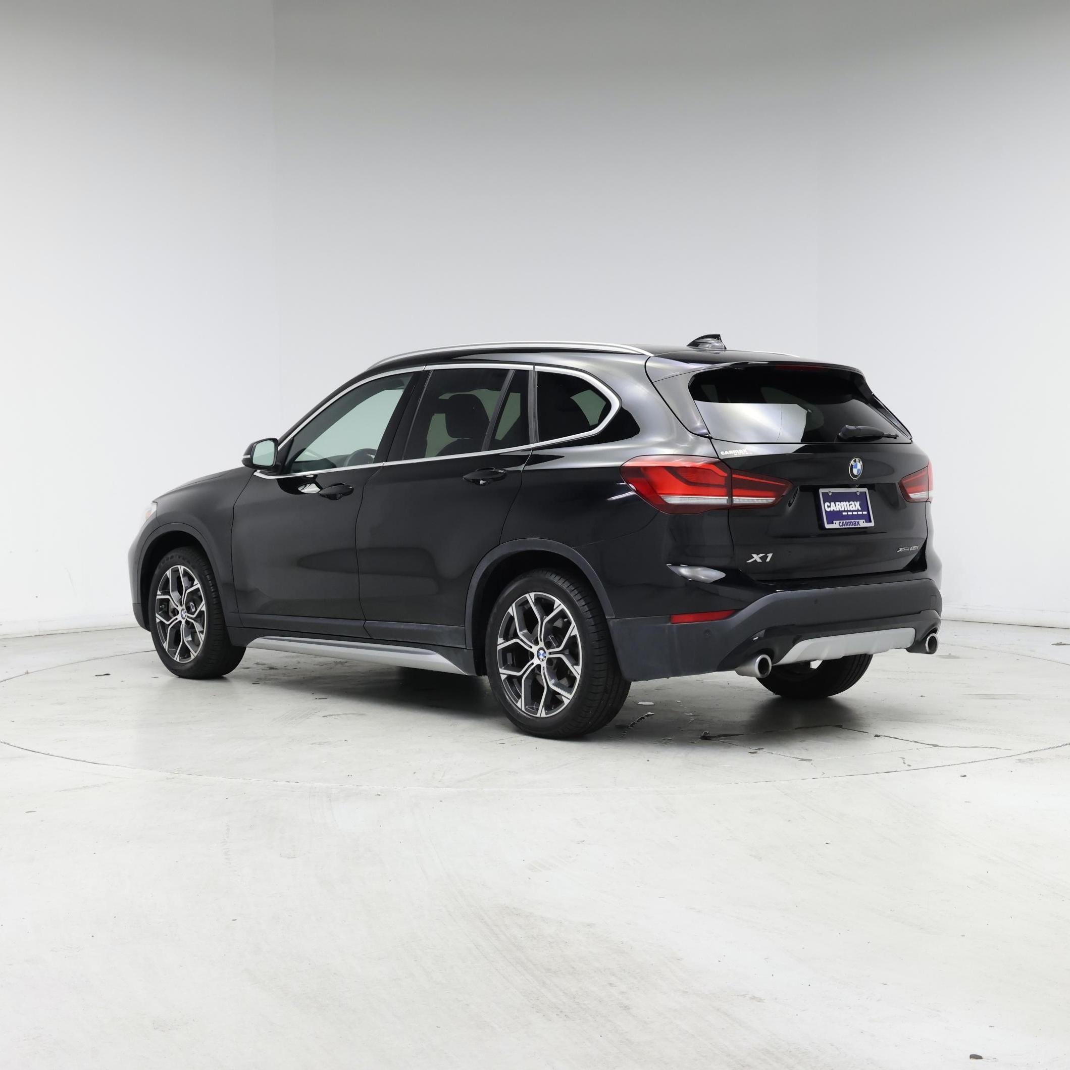 Thumbnail: 2022 BMW X1 - 2